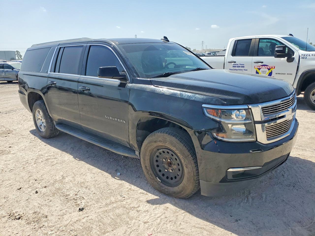 2017 Chevrolet Suburban C1500 Lt - Фото 4