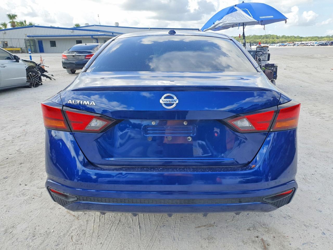 2019 Nissan Altima S - Фото 6