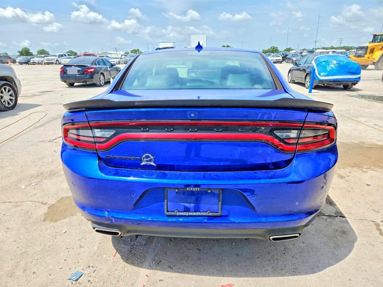 2022 Dodge Charger Sxt - Фото 6