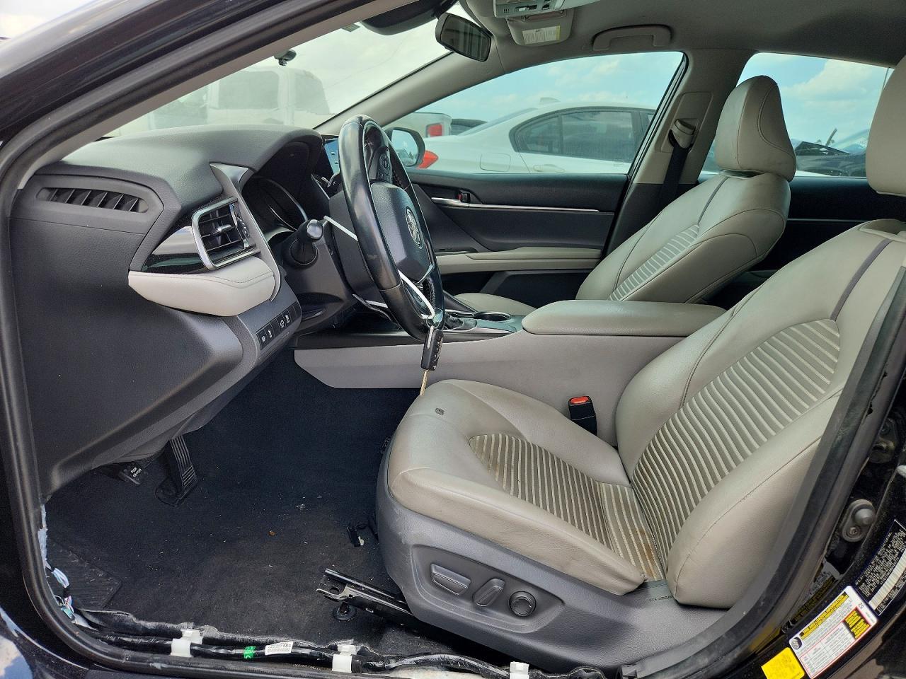2021 Toyota Camry Se - Image 7
