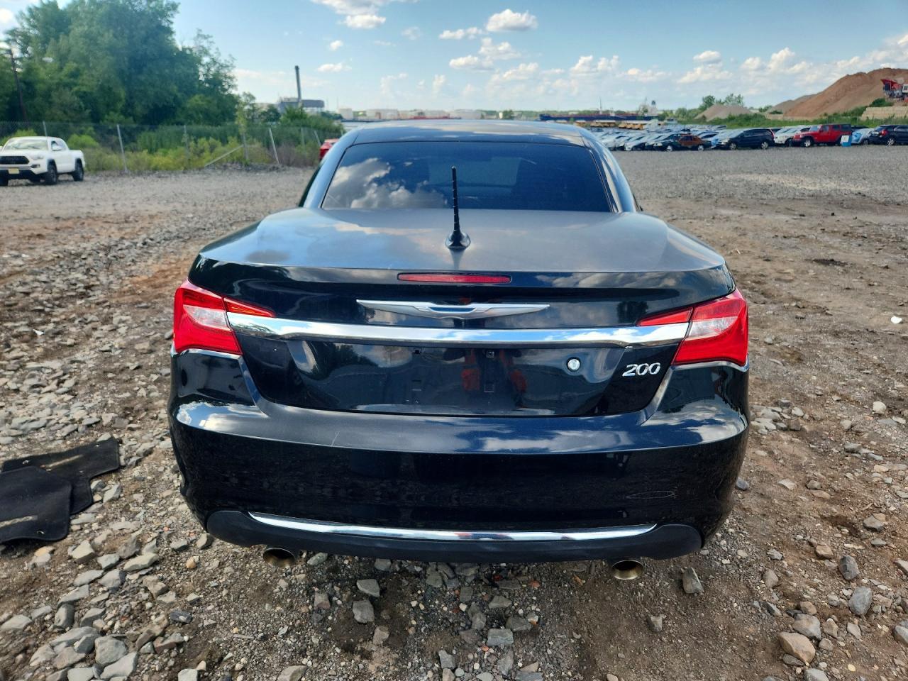2013 Chrysler 200 Limited - Фото 6