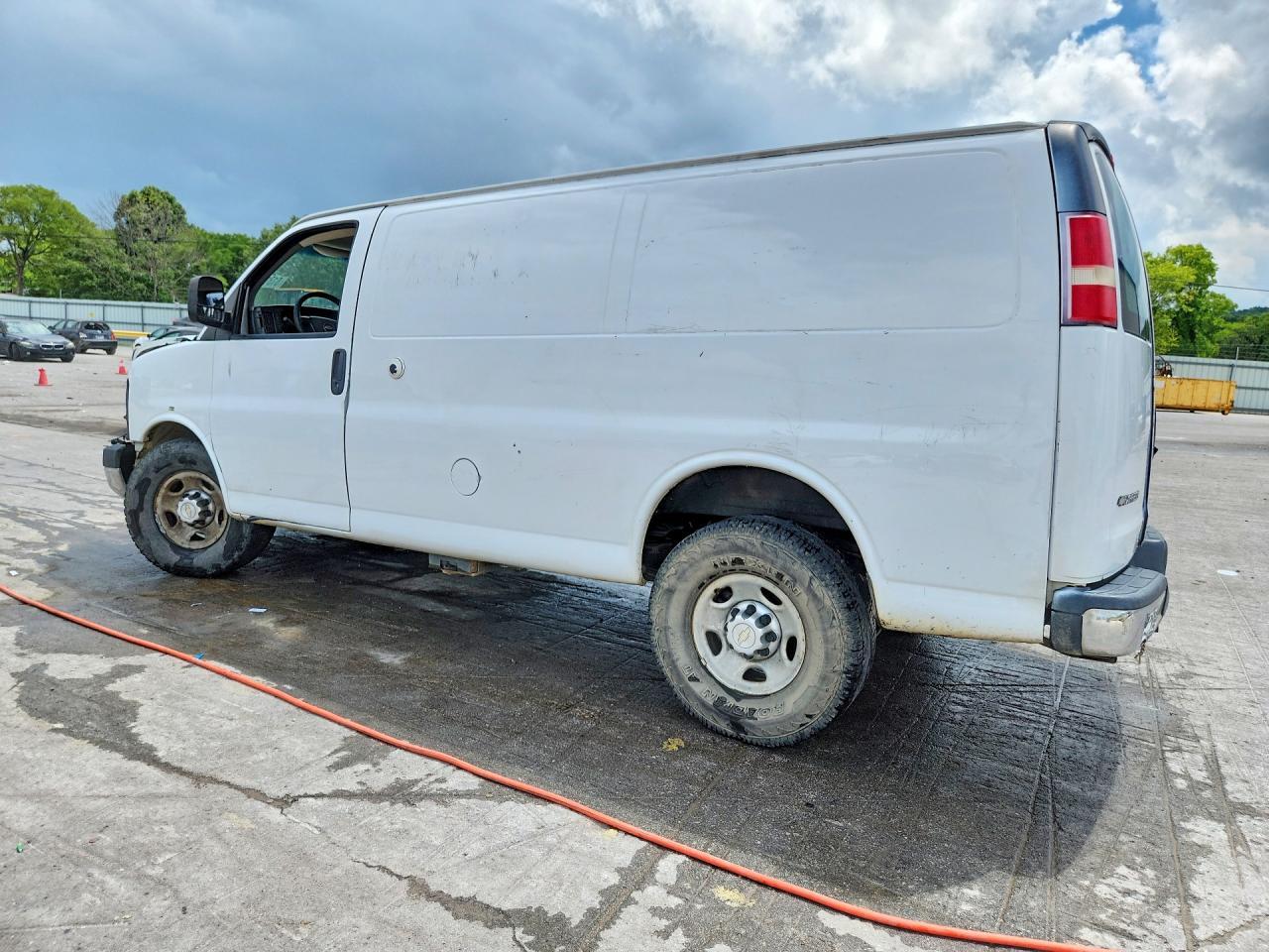 2014 Chevrolet Express G2500 - Image 2