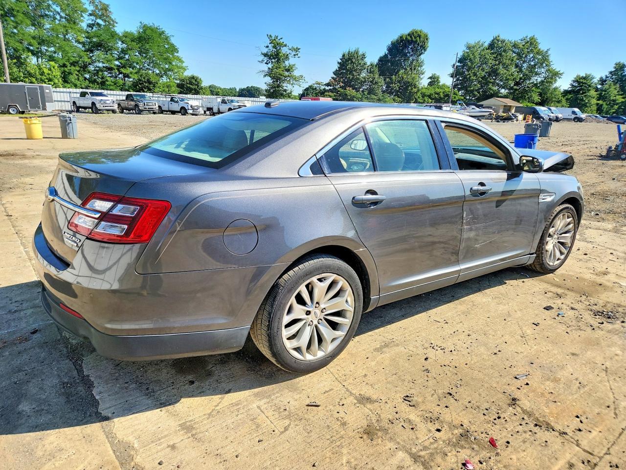 2015 Ford Taurus Limited - Фото 3