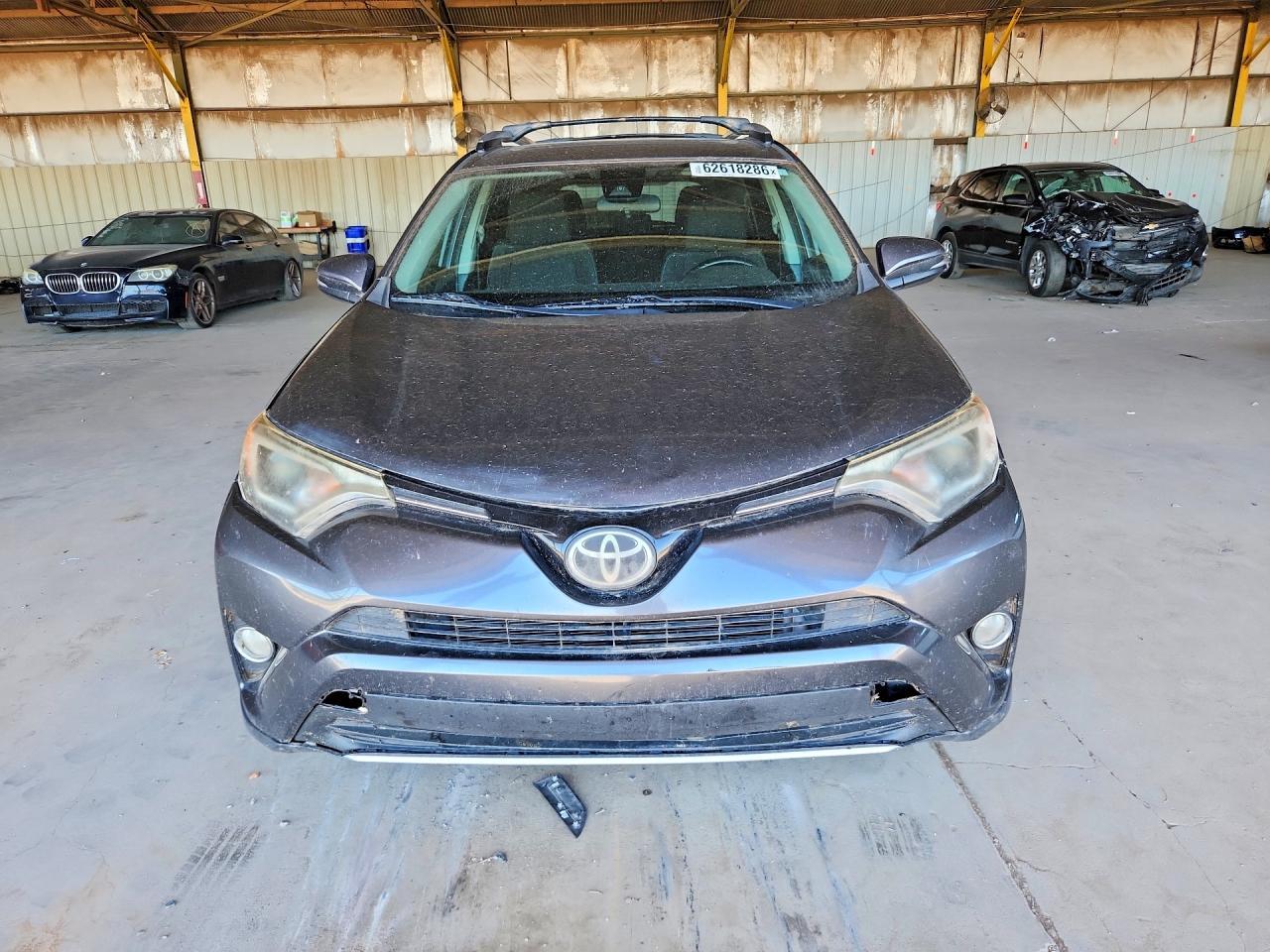 2017 Toyota Rav4 Xle - Image 5