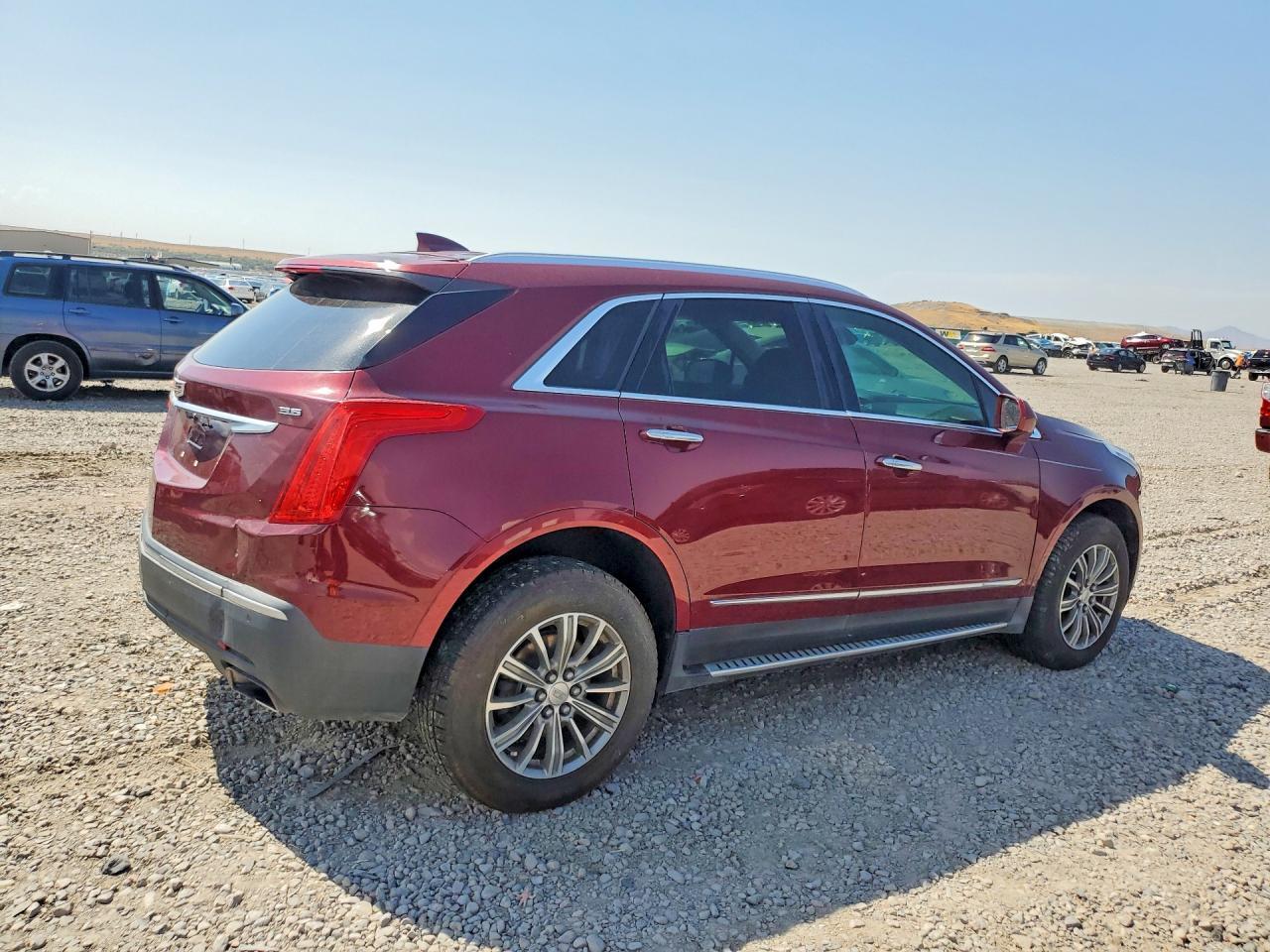2017 Cadillac Xt5 Luxury - Image 3