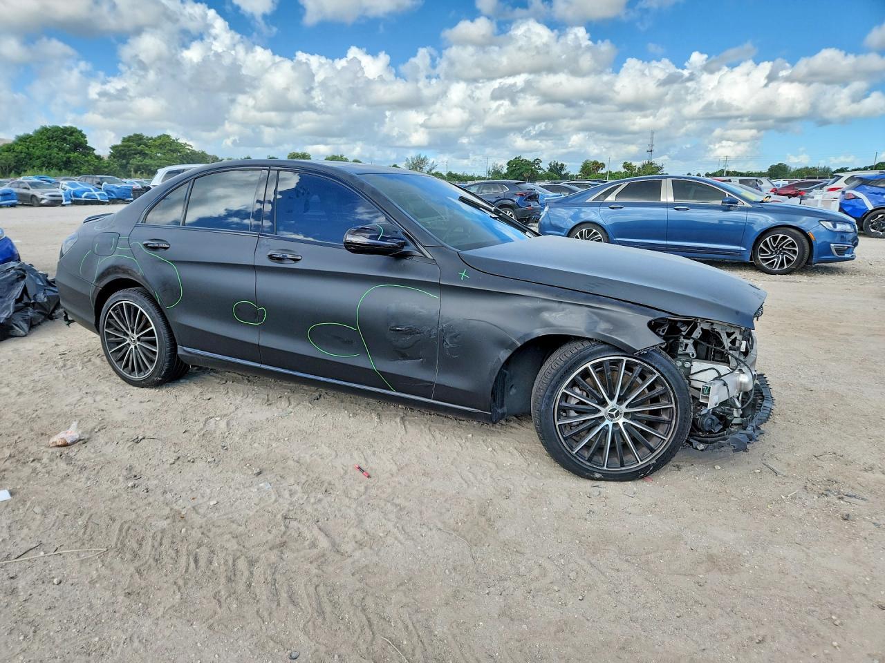 2020 Mercedes-Benz C 300 - Фото 4