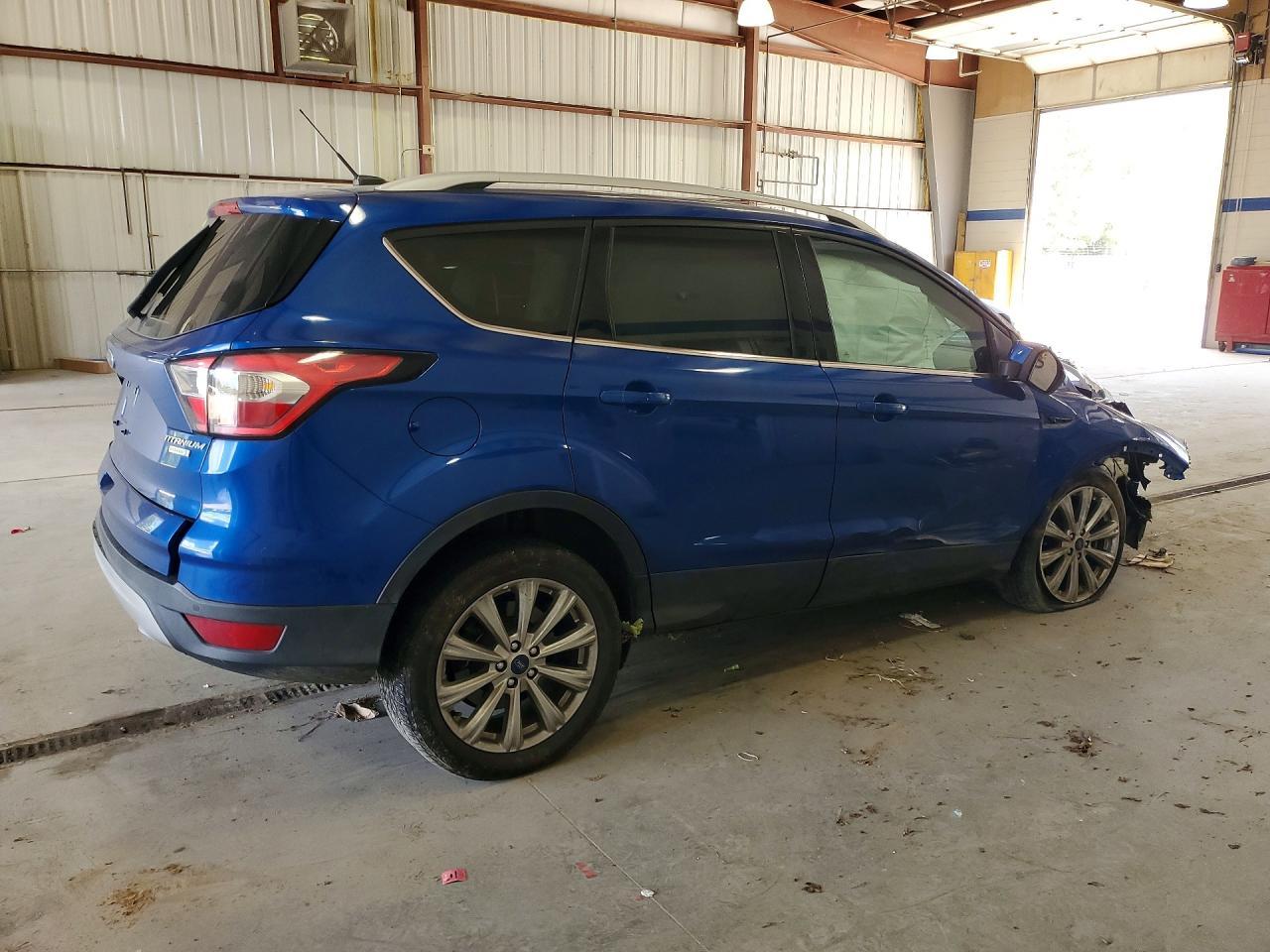 2017 Ford Escape Titanium - Фото 3