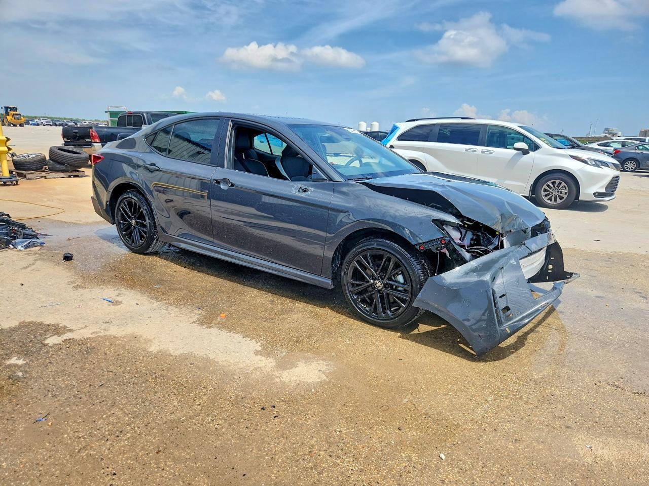 2025 Toyota Camry Se - Фото 4