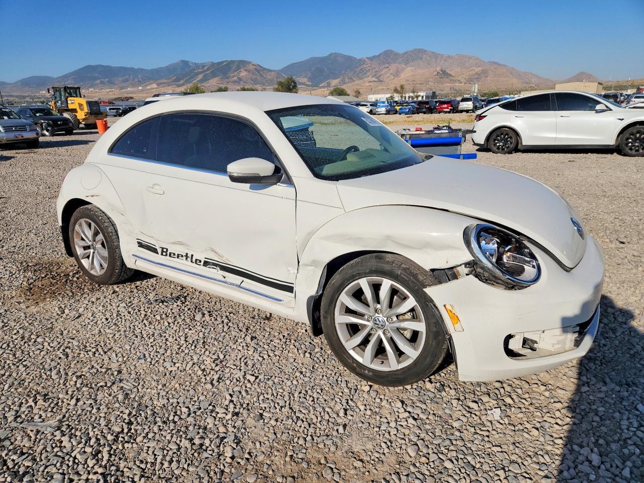 2014 Volkswagen Beetle - Фото 4