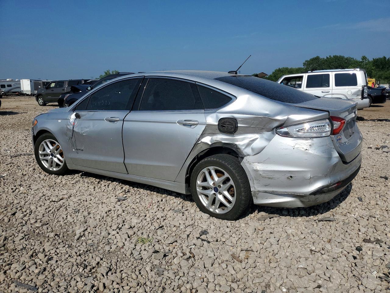 2014 Ford Fusion Se - Фото 2