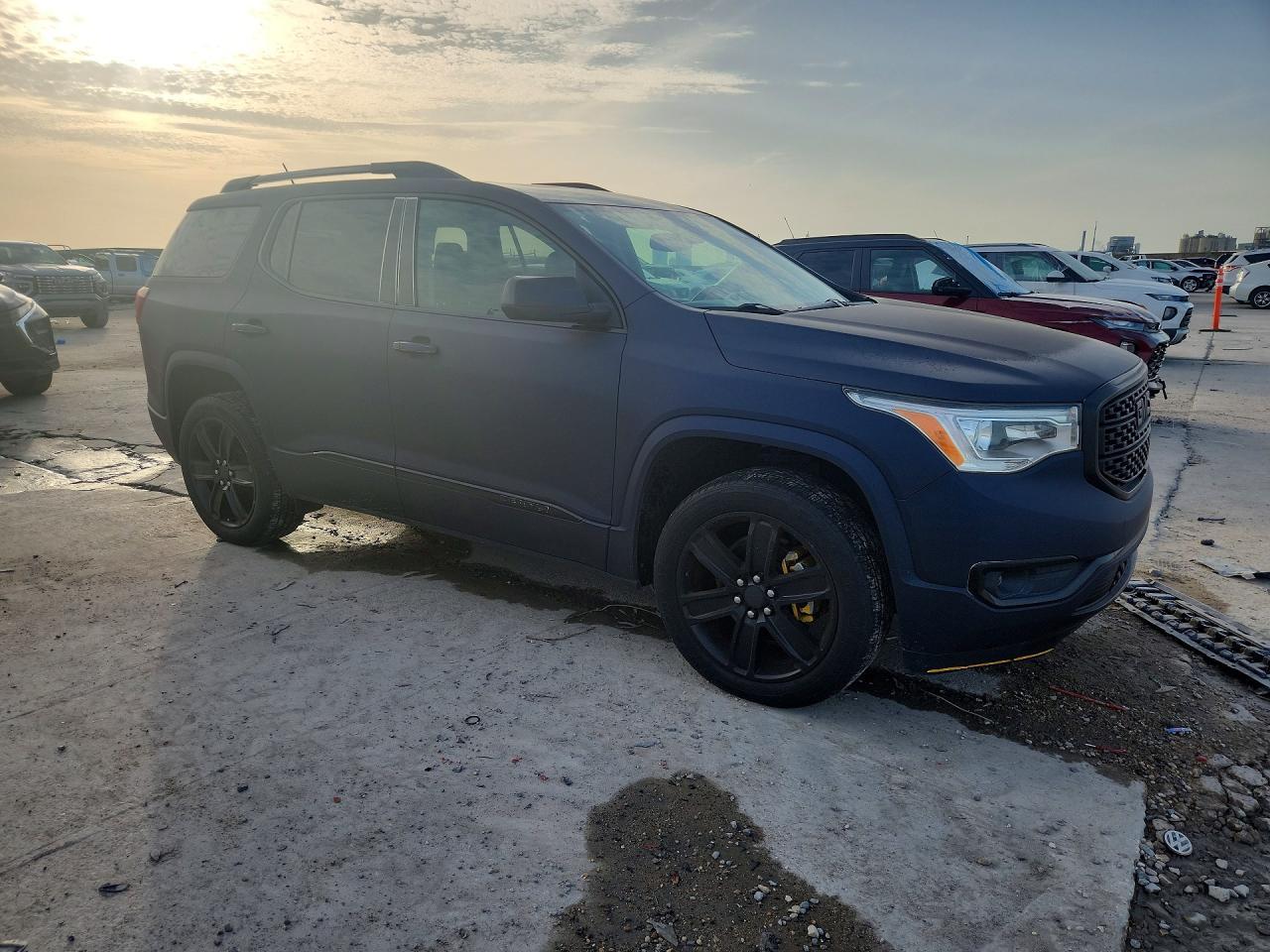 2017 GMC Acadia Denali - Фото 4