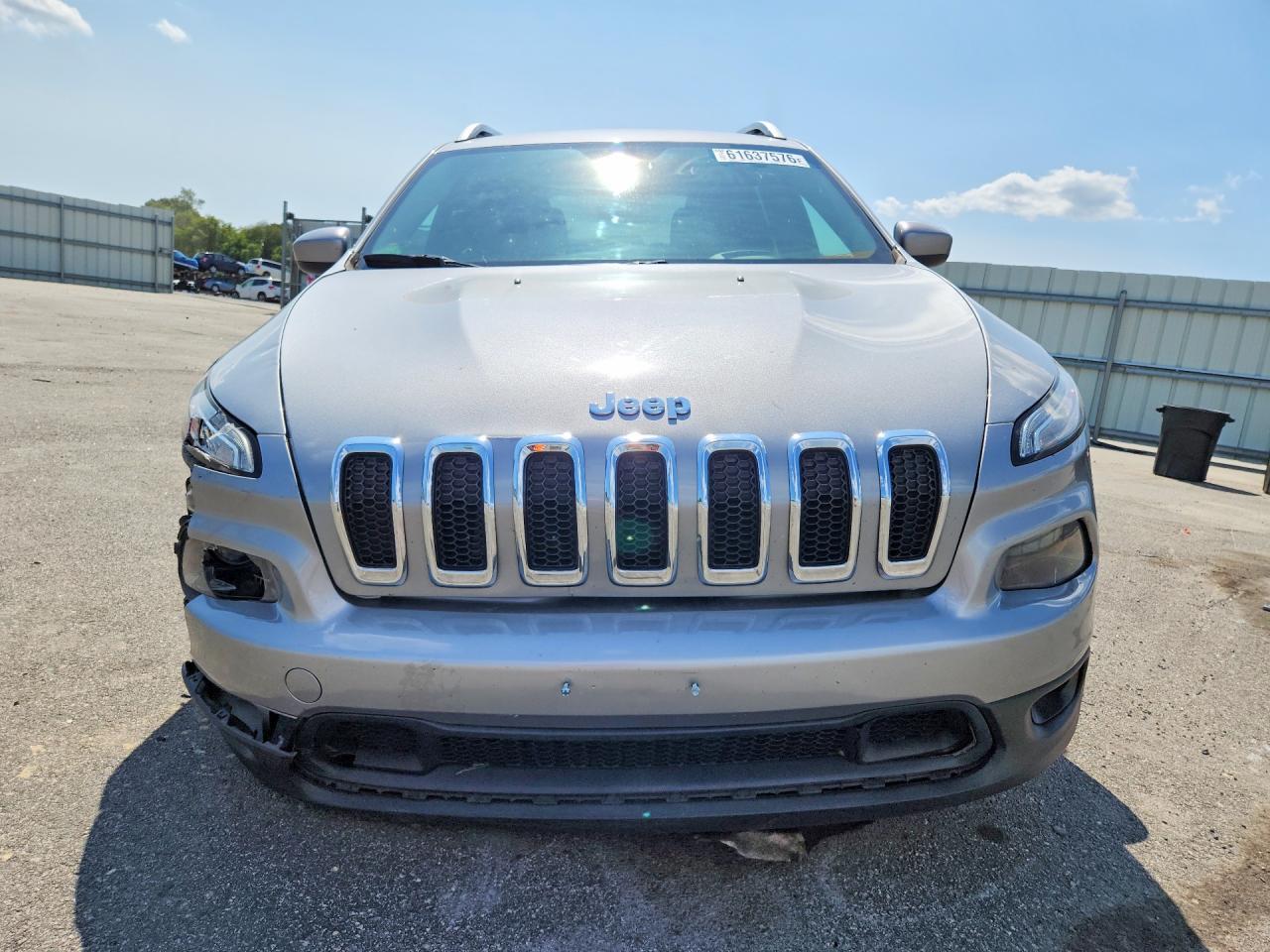 2014 Jeep Cherokee Latitude - Image 5