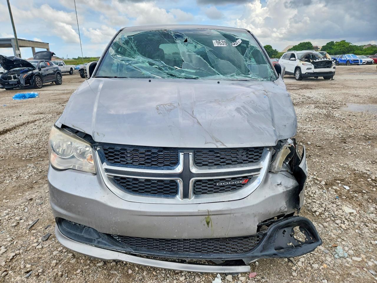 2017 Dodge Grand Caravan Se - Image 5