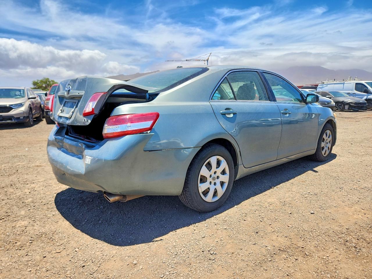 2010 Toyota Camry Le V6 - Image 3