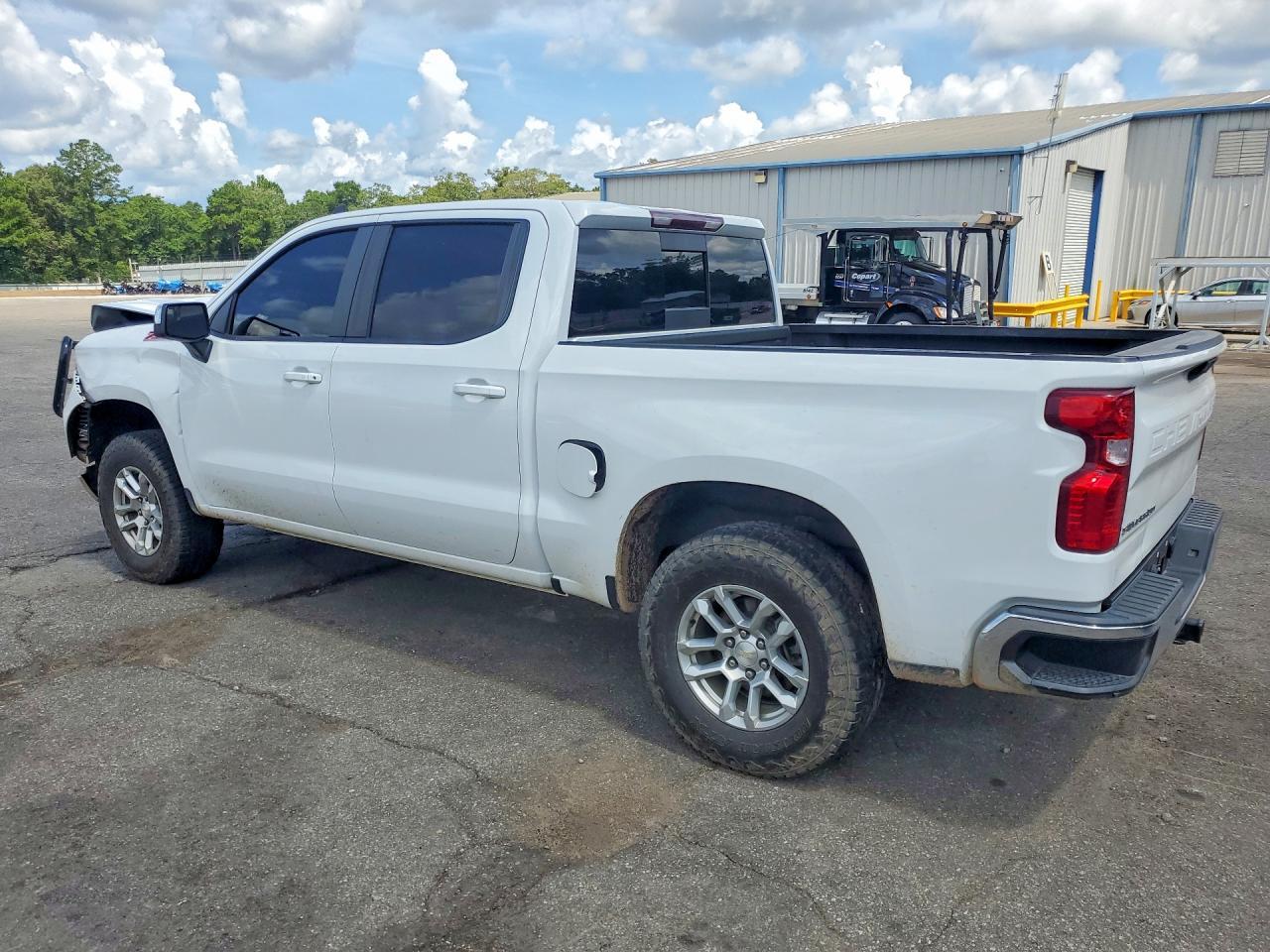 2022 Chevrolet Silverado K1500 Lt - Image 2