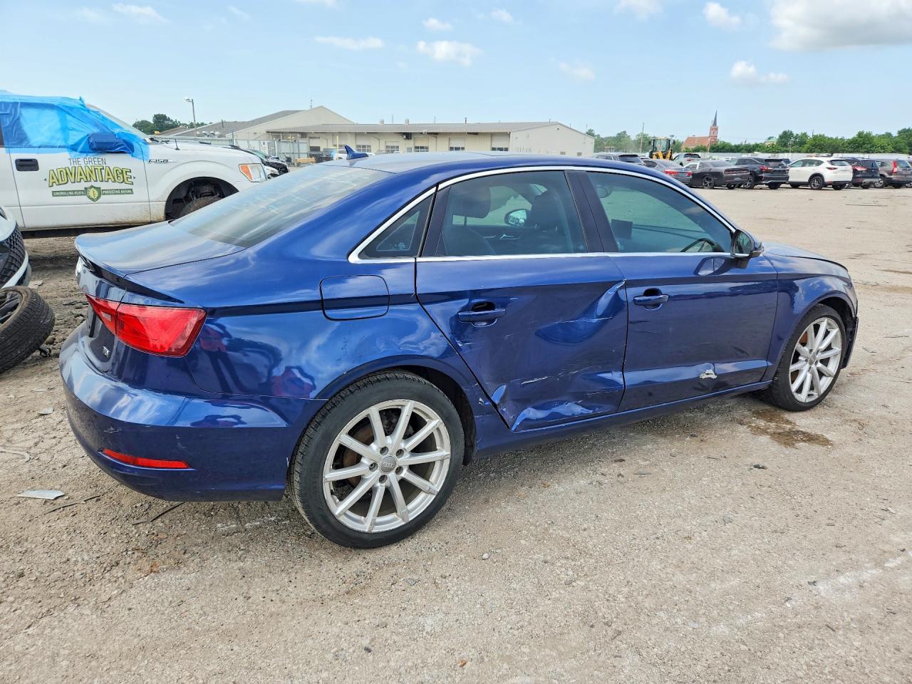 2015 Audi A3 Premium Plus - Фото 3