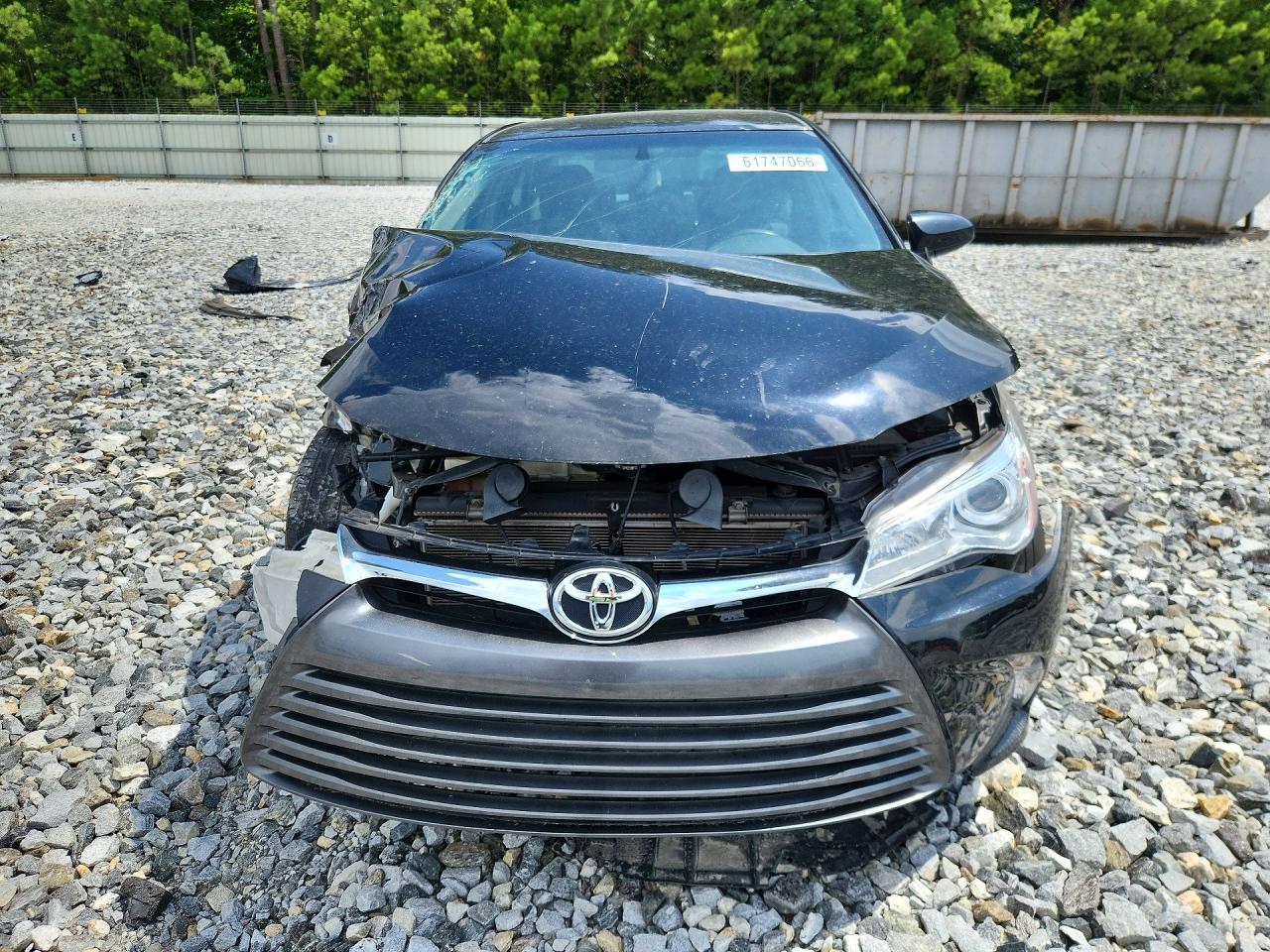 2016 Toyota Camry Le - Image 5