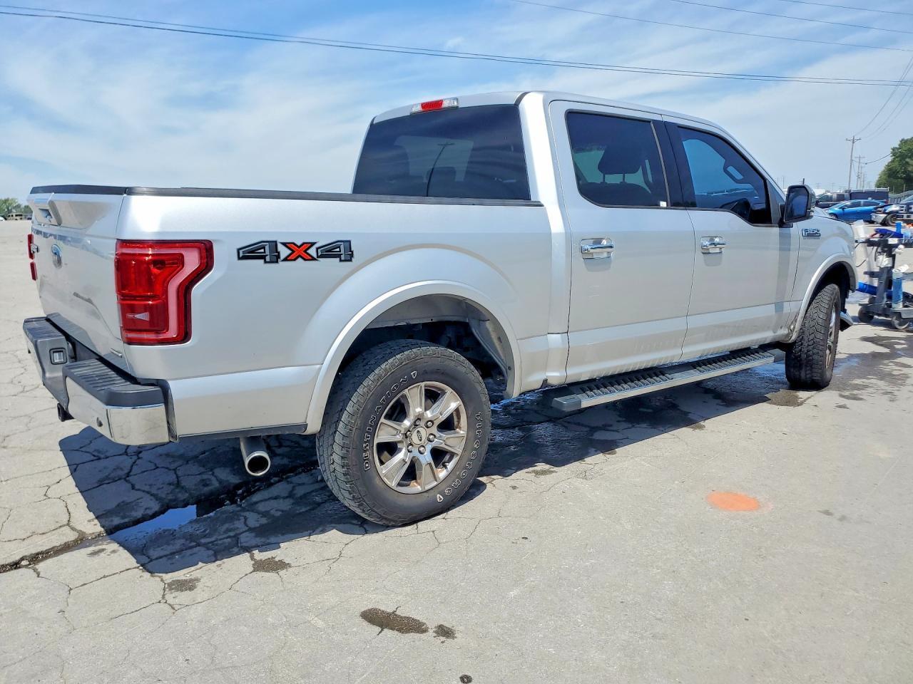 2015 Ford F150 Supercrew - Фото 3