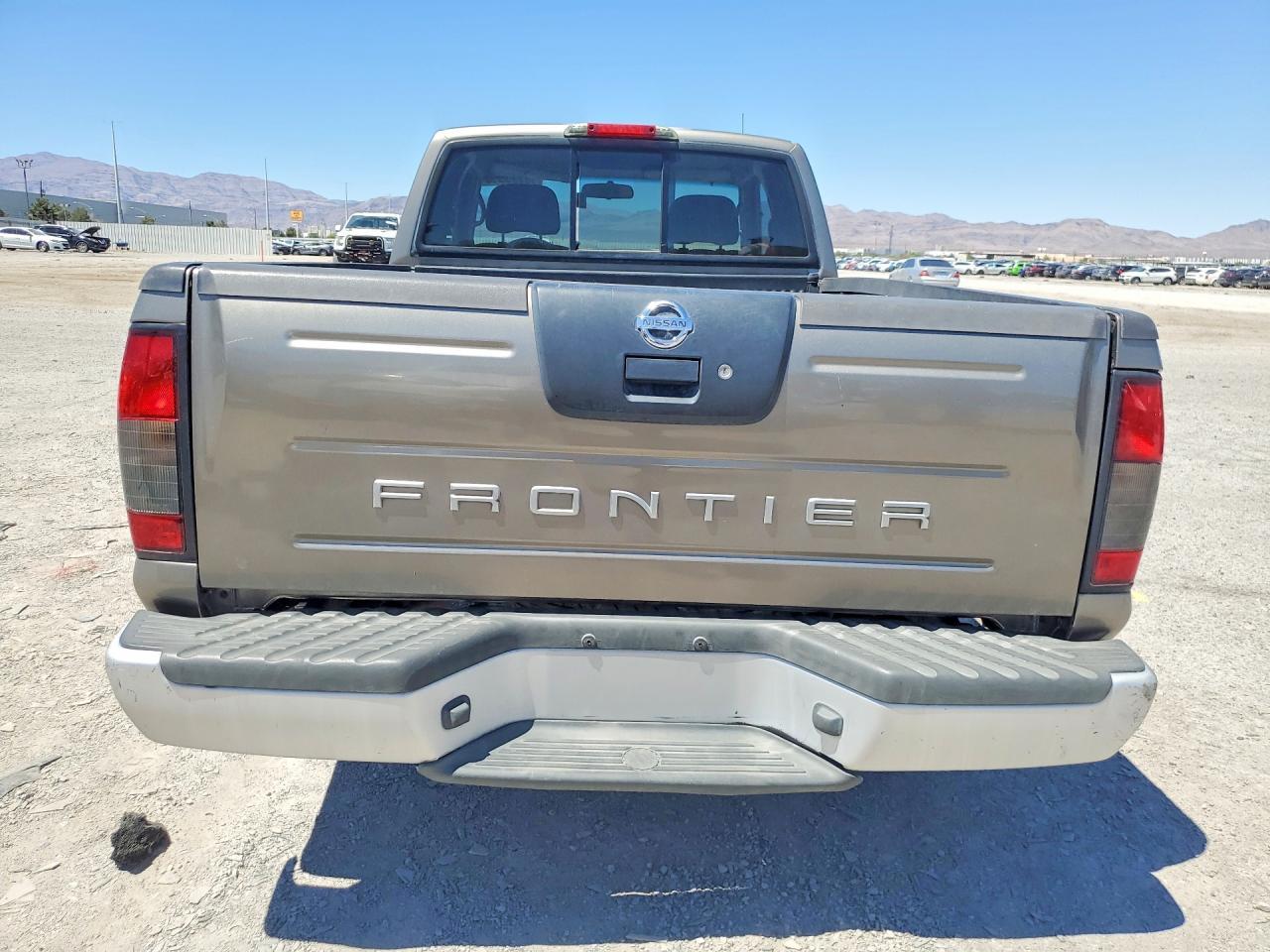 2003 Nissan Frontier - Фото 6