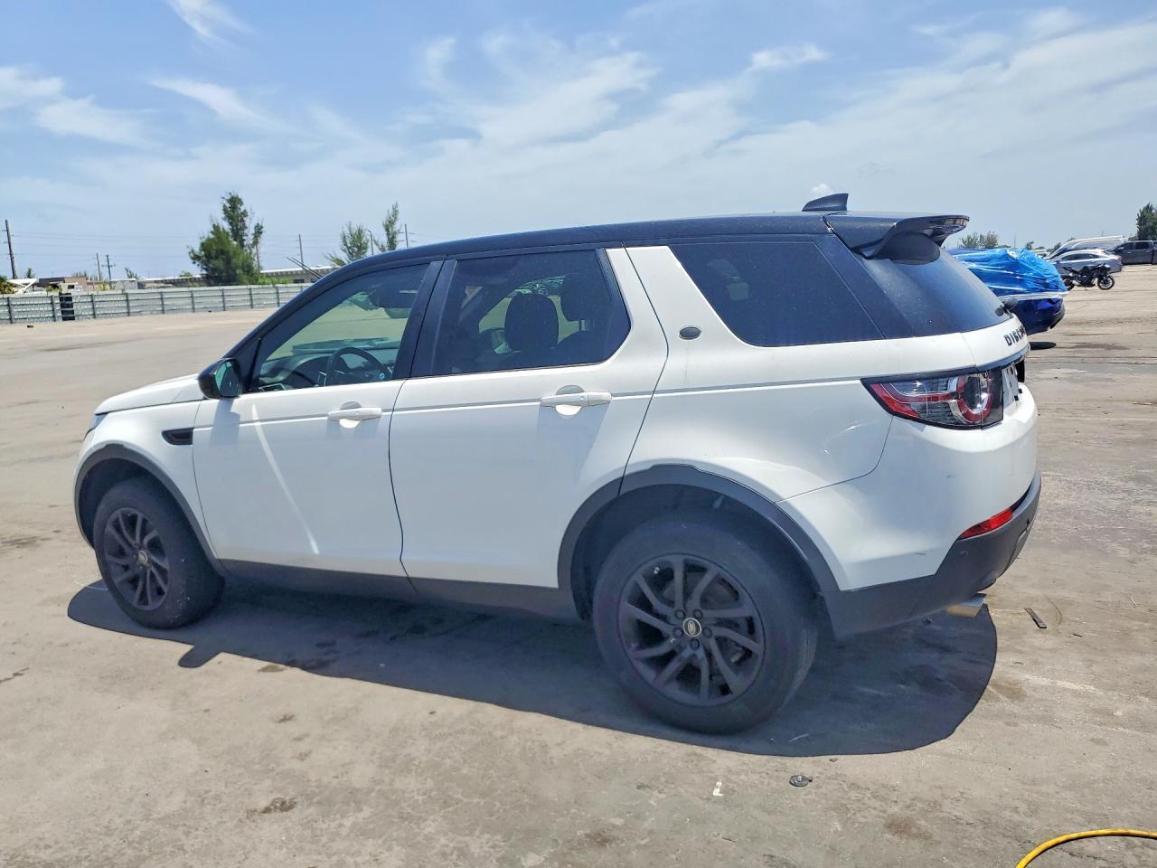 2018 Land Rover Discovery Sport Hse - Image 2
