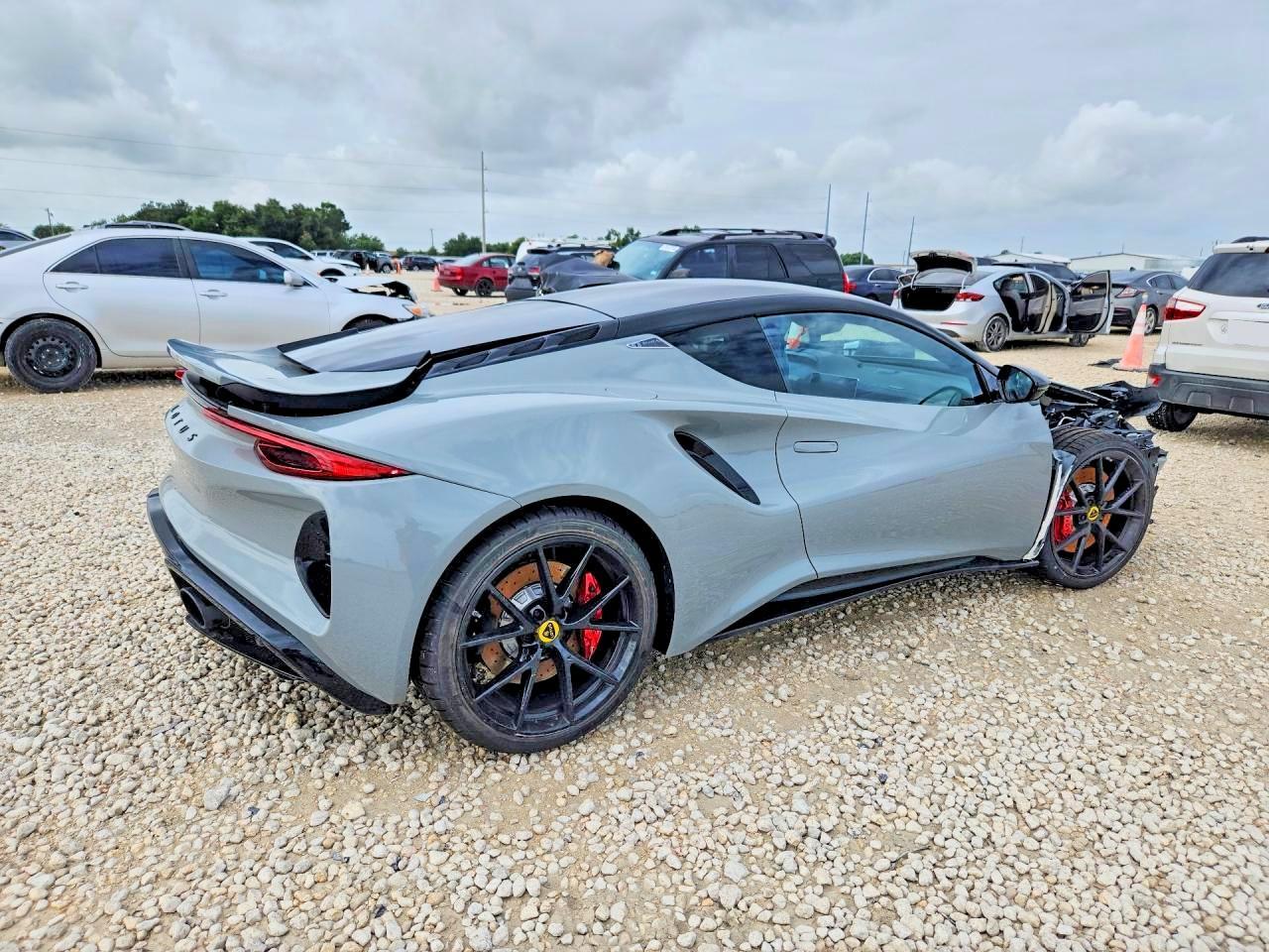 2024 Lotus Emira First Edition - Фото 3