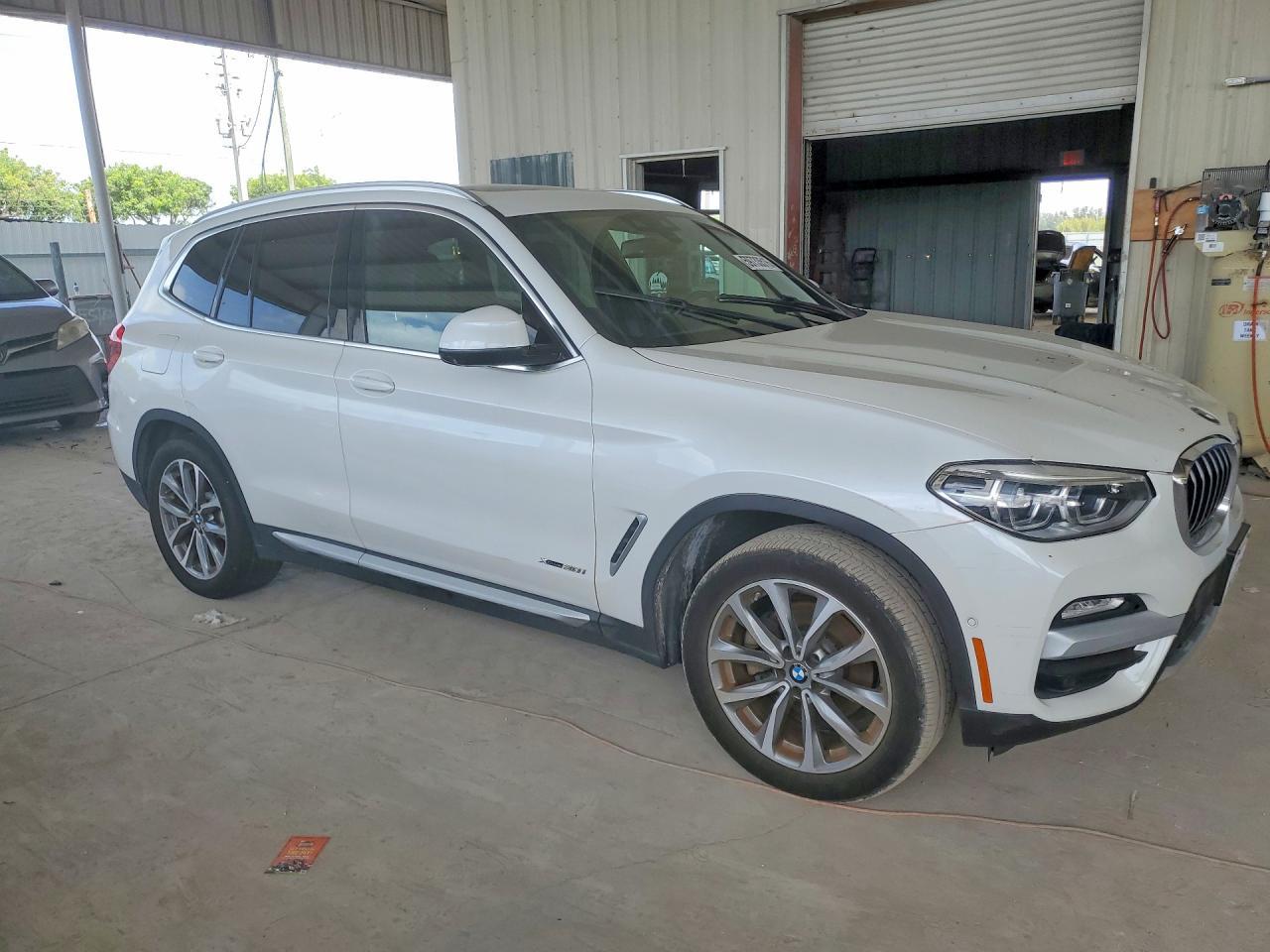 2018 BMW X3 xDrive30I - Фото 4