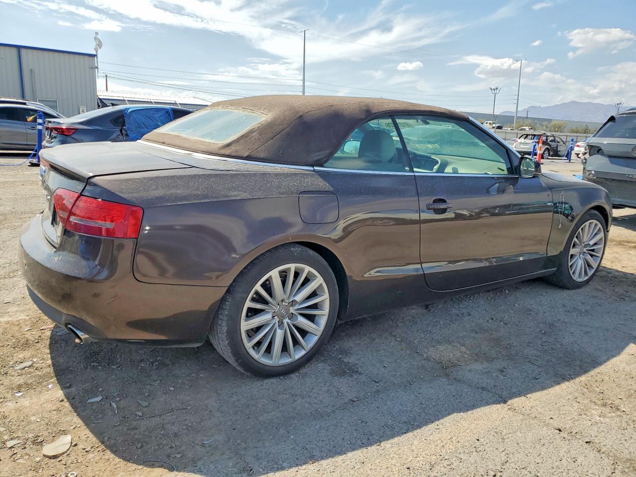 2011 Audi A5 Premium Plus - Image 3