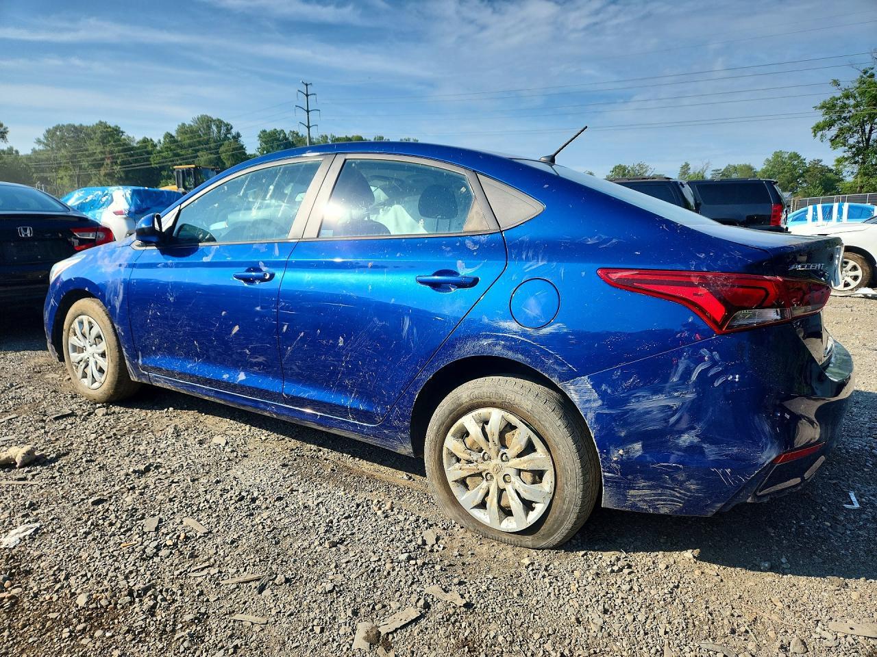 2022 Hyundai Accent Se - Image 2