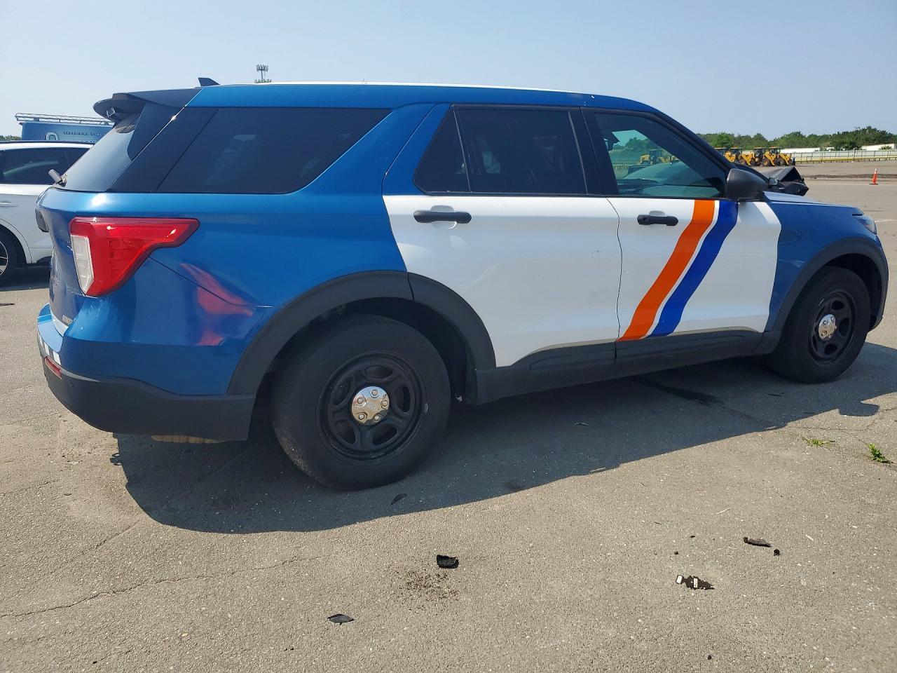 2021 Ford Explorer Police Interceptor - Image 3