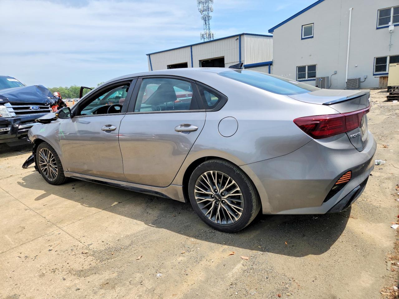 2024 Kia Forte Gt Line - Image 2