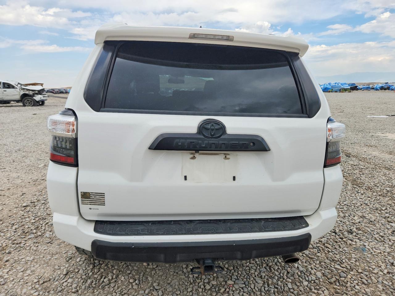 2017 Toyota 4Runner Trd Off-Road Premium - Image 6