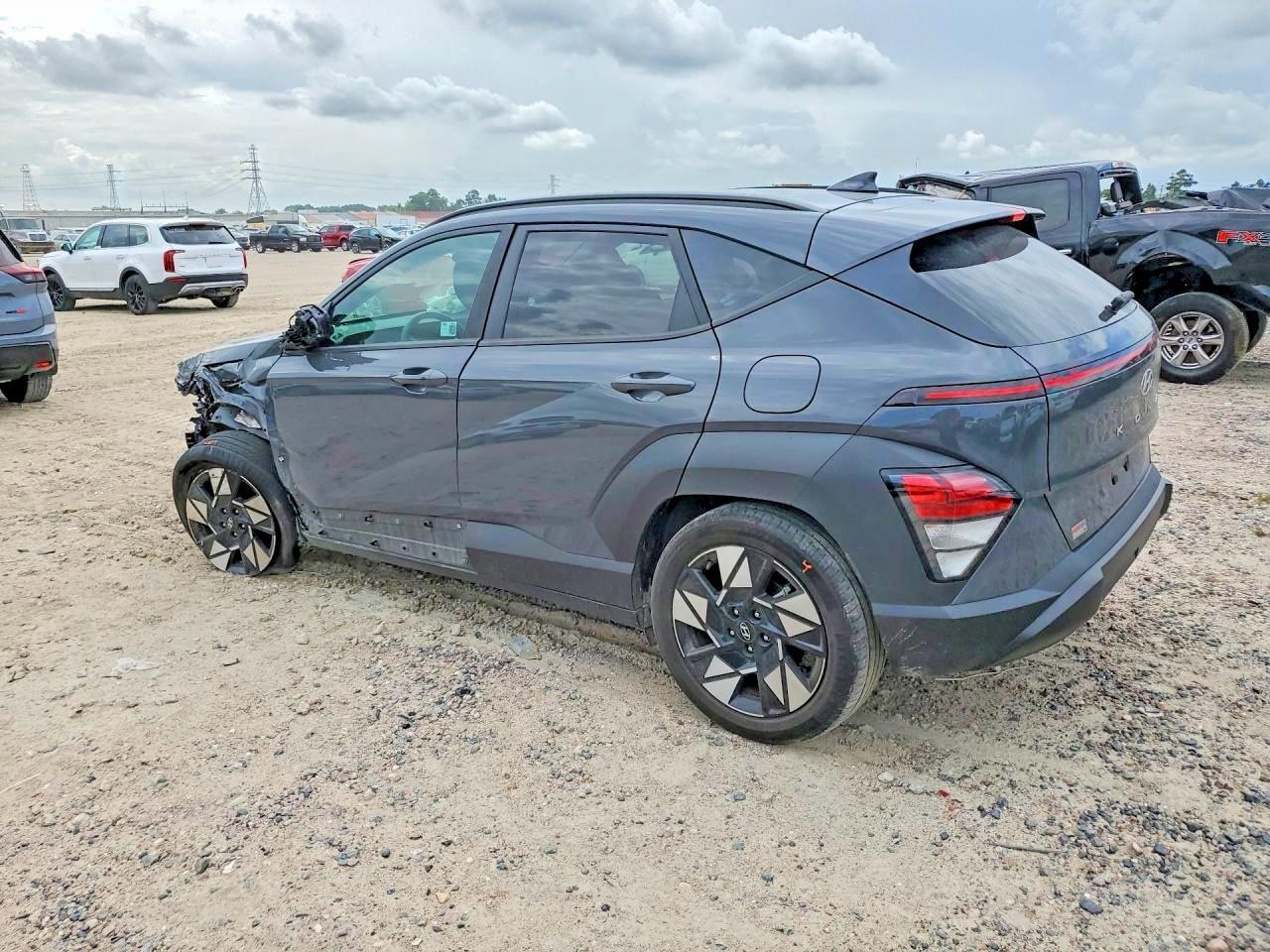 2024 Hyundai Kona Sel - Image 2