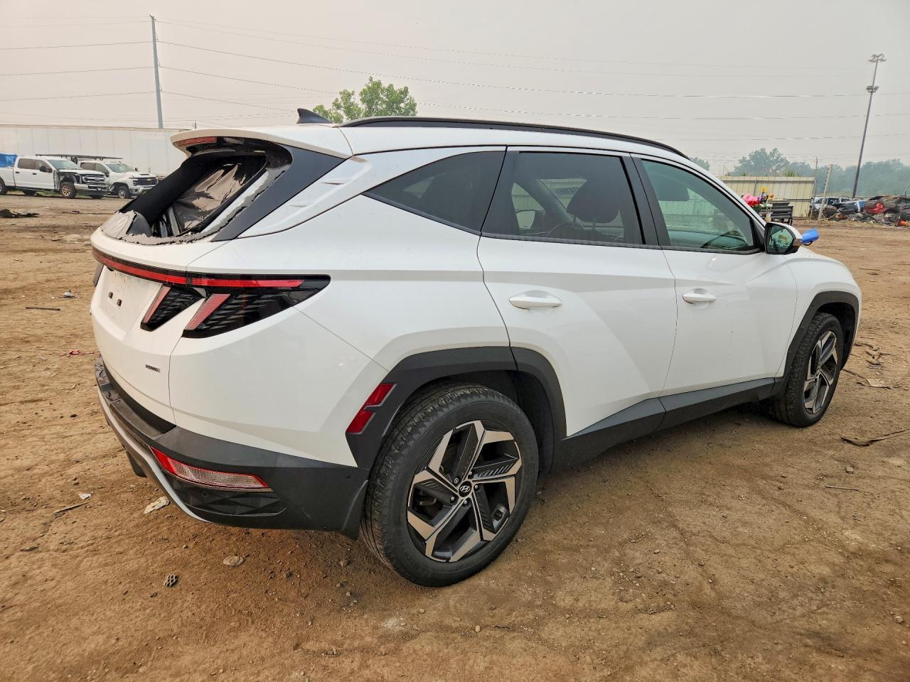 2022 Hyundai Tucson Limited - Image 3