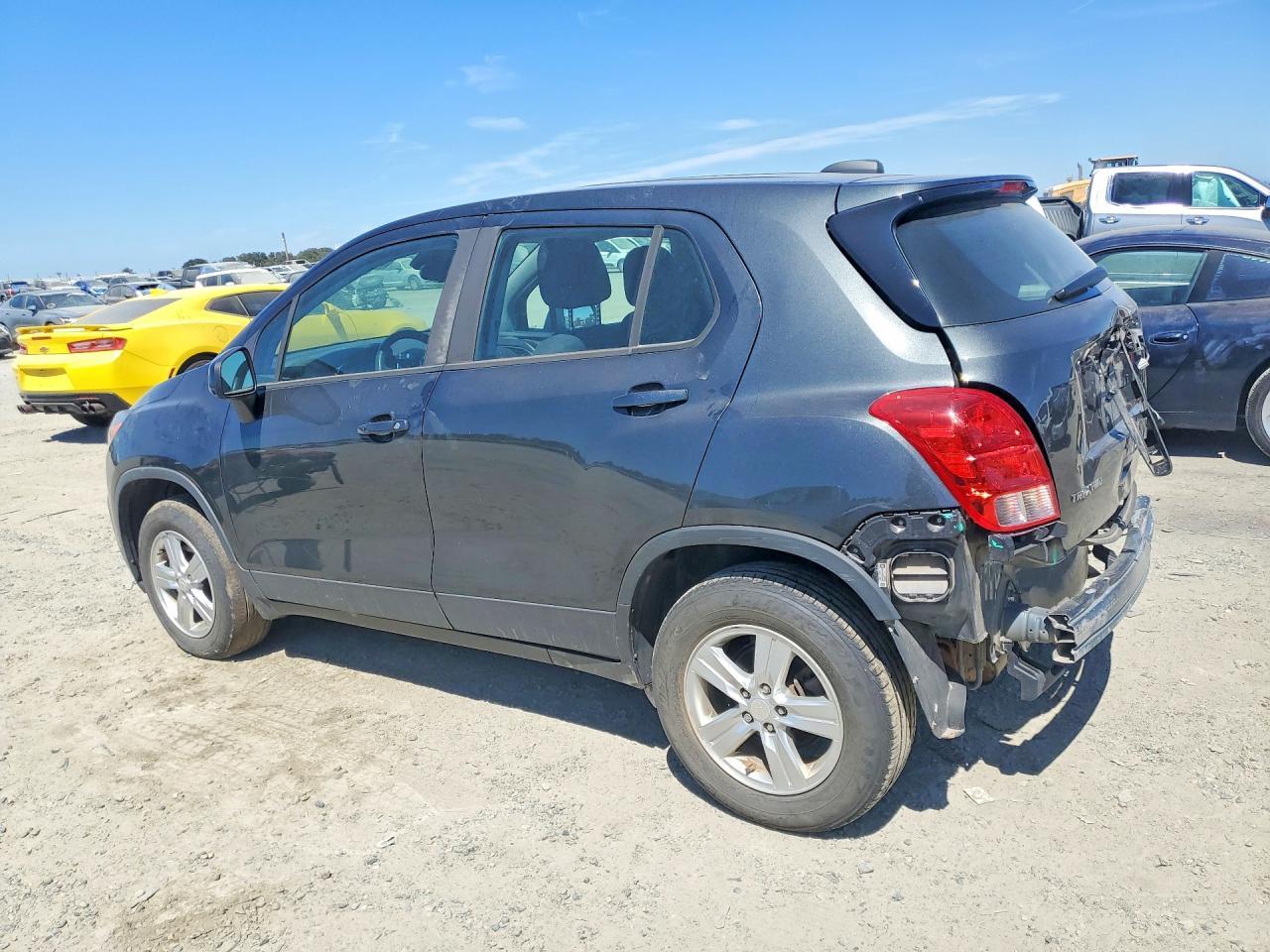 2020 Chevrolet Trax - Фото 2