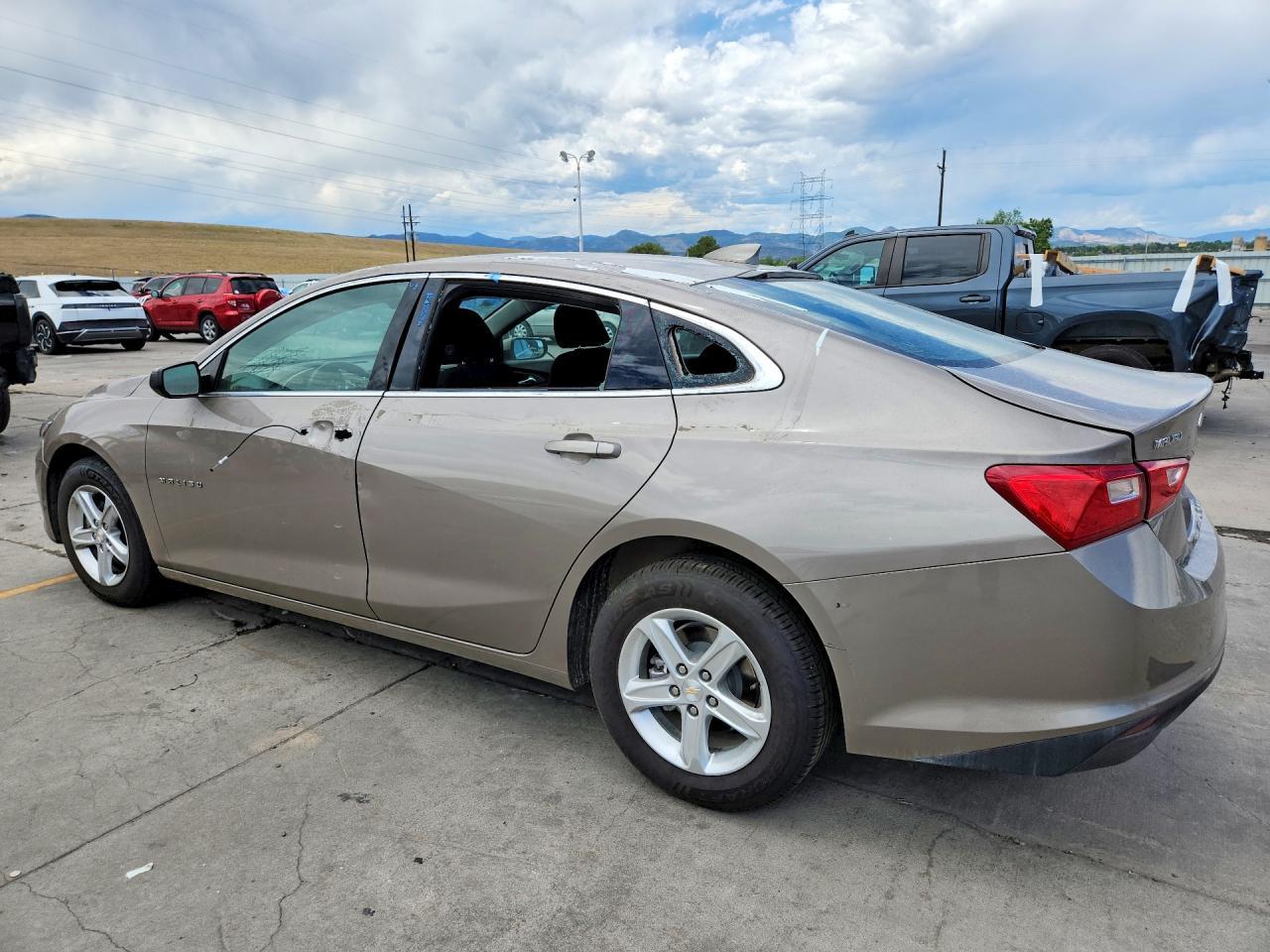 2023 Chevrolet Malibu Lt - Image 2