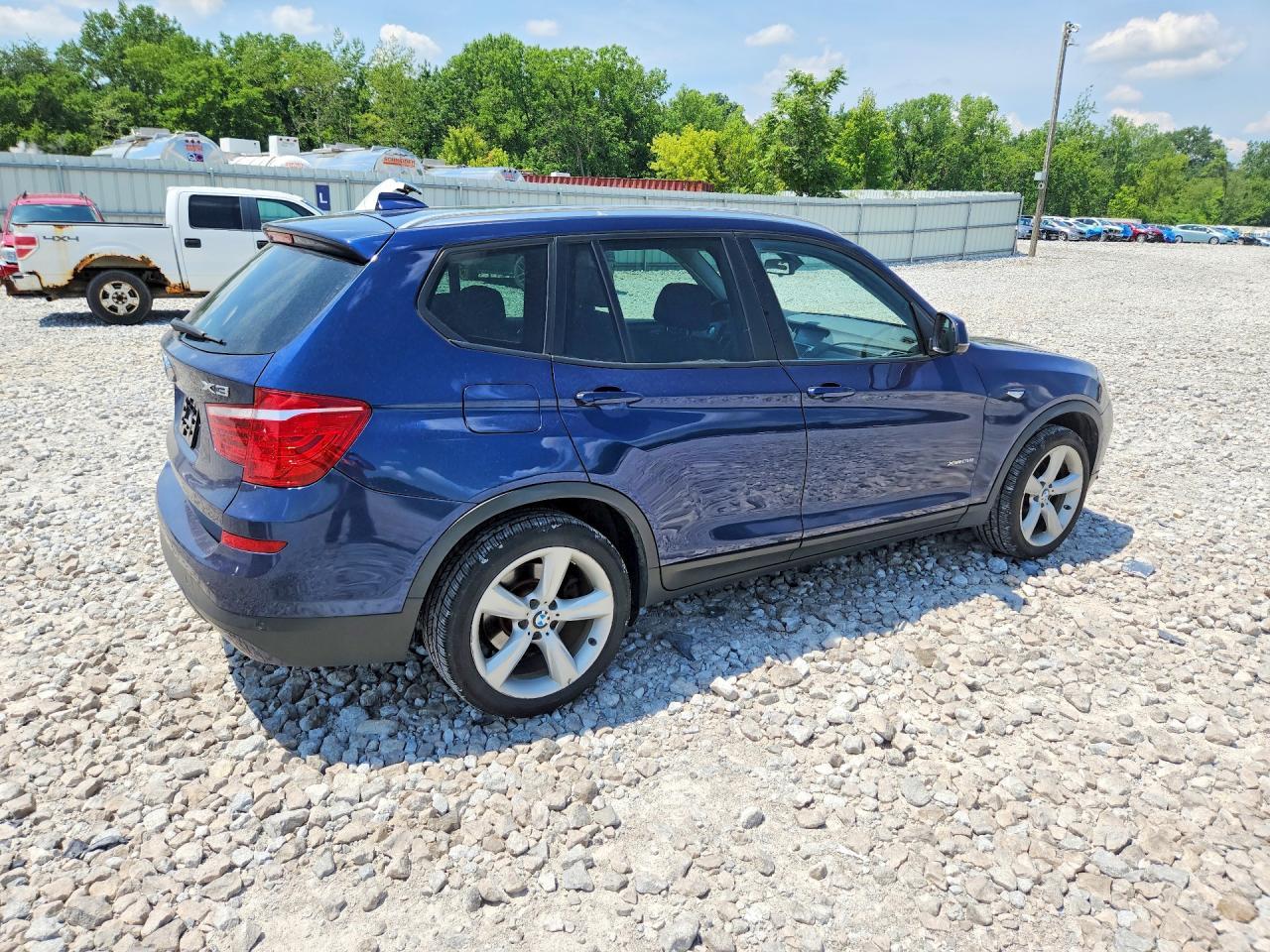 2017 BMW X3 xDrive28I - Фото 3