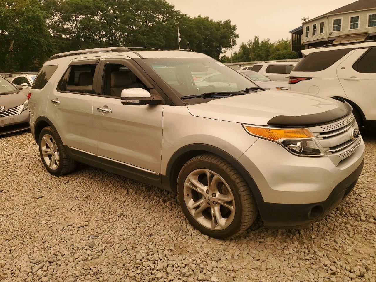 2014 Ford Explorer Limited - Image 4