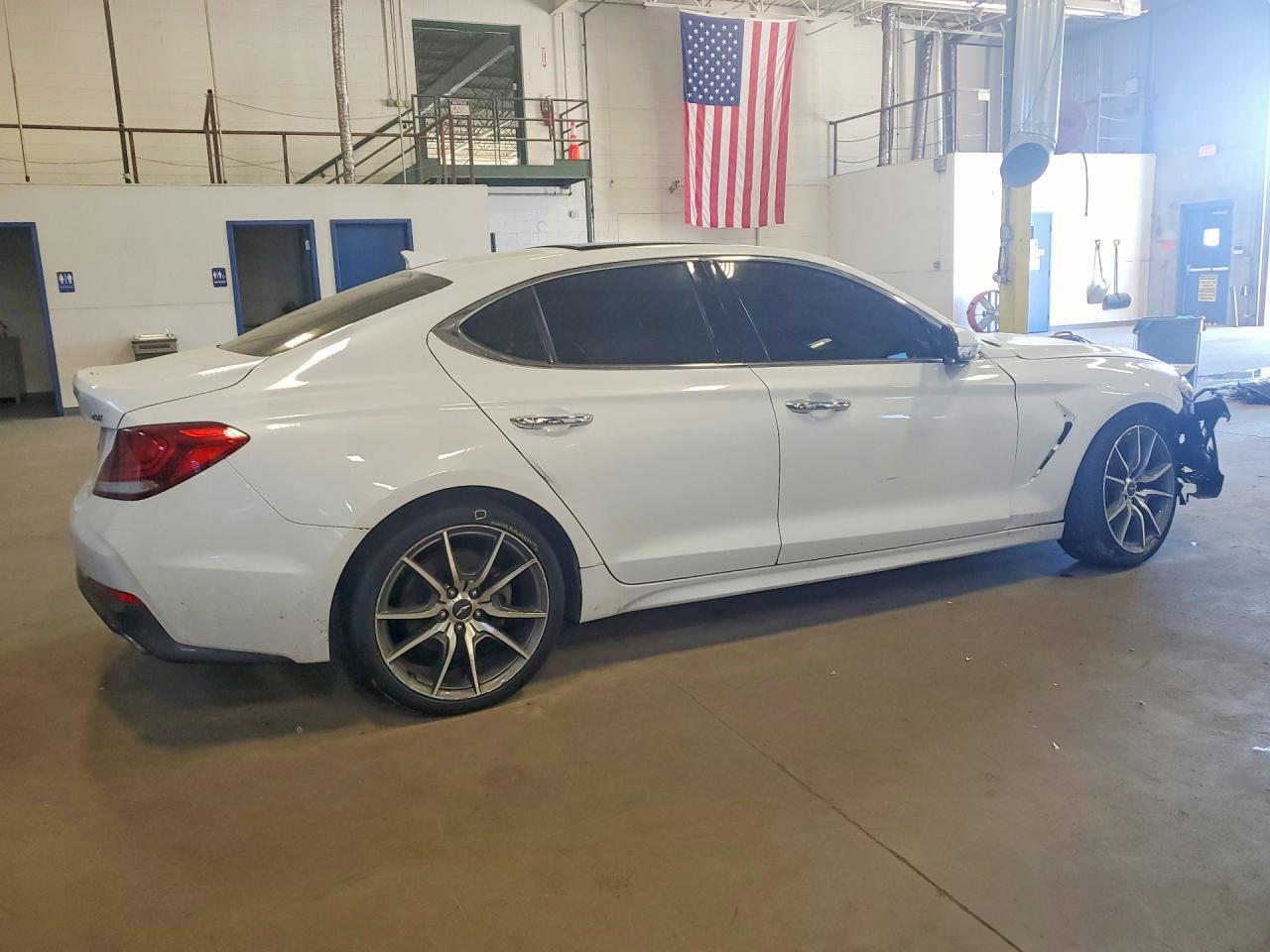 2019 Genesis G70 2.0T Advanced - Фото 3