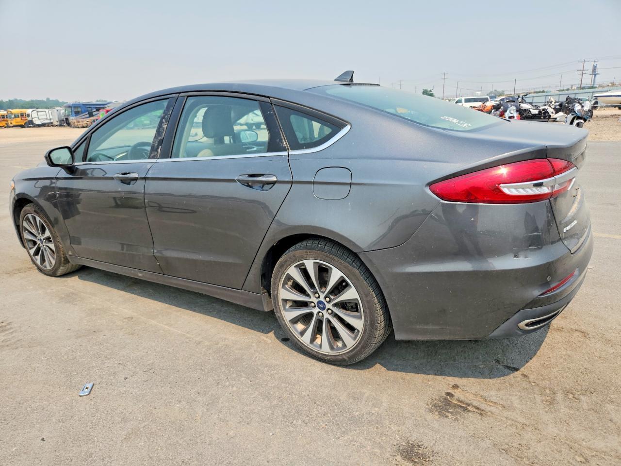 2019 Ford Fusion Se - Фото 2