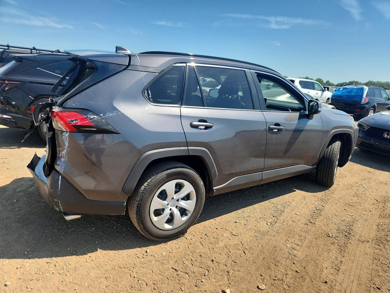 2020 Toyota Rav4 Le - Image 3