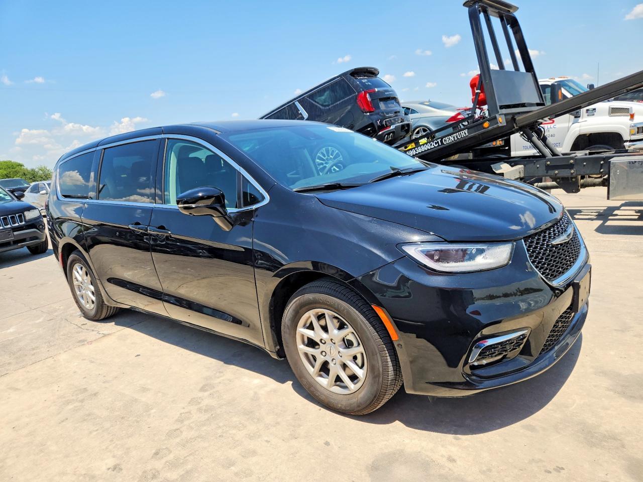 2024 Chrysler Pacifica Touring L - Фото 4
