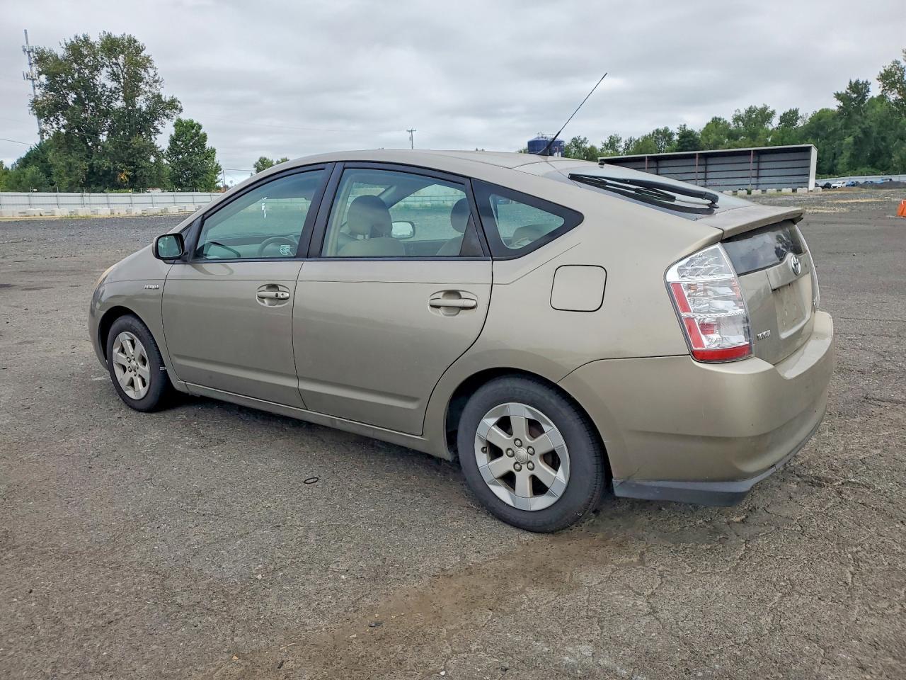 2007 Toyota Prius Base - Фото 2