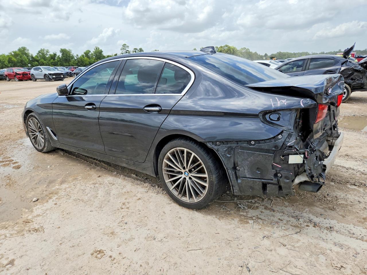 2018 BMW 530 I - Фото 2