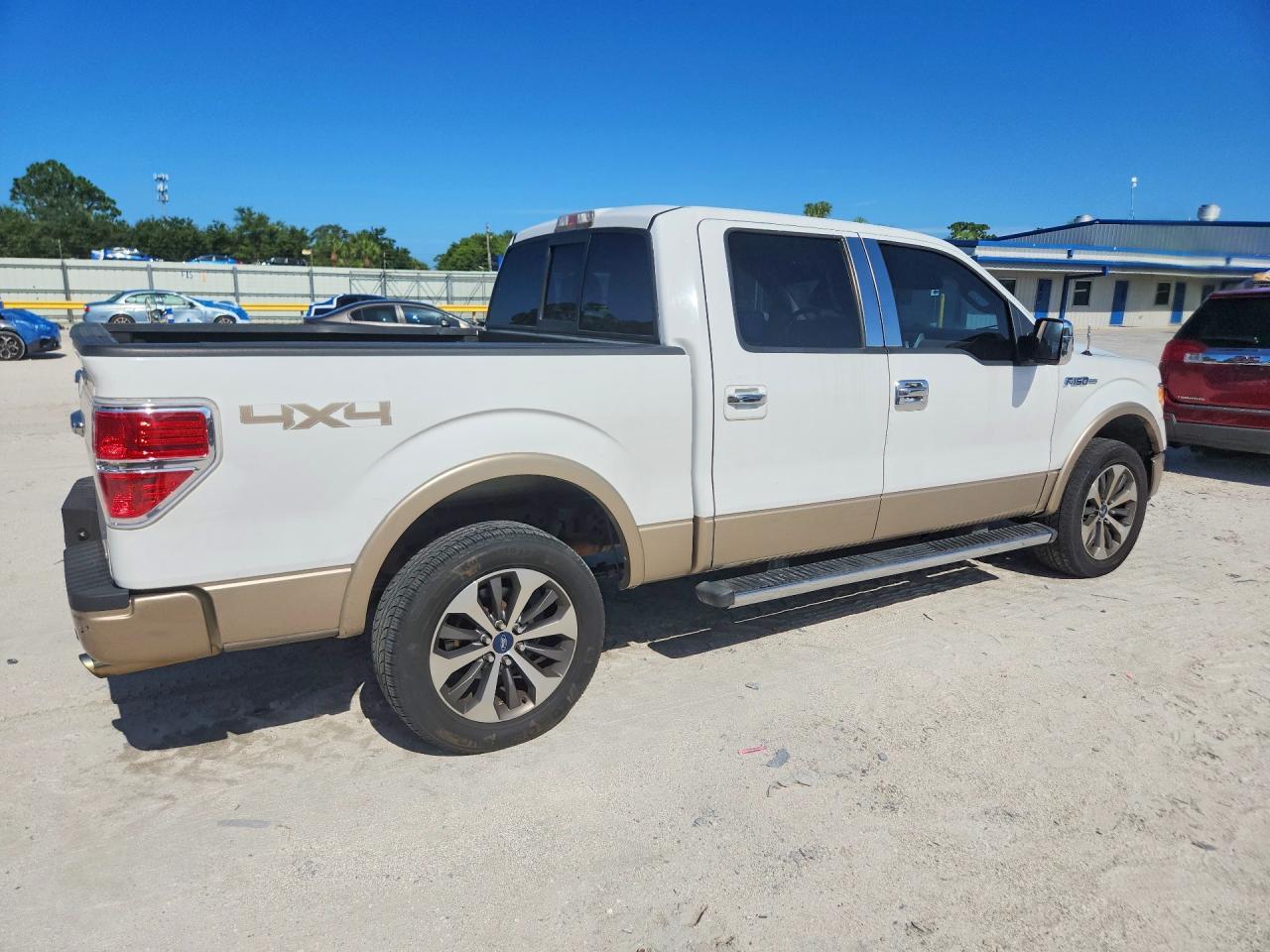 2011 Ford F150 Supercrew - Фото 3