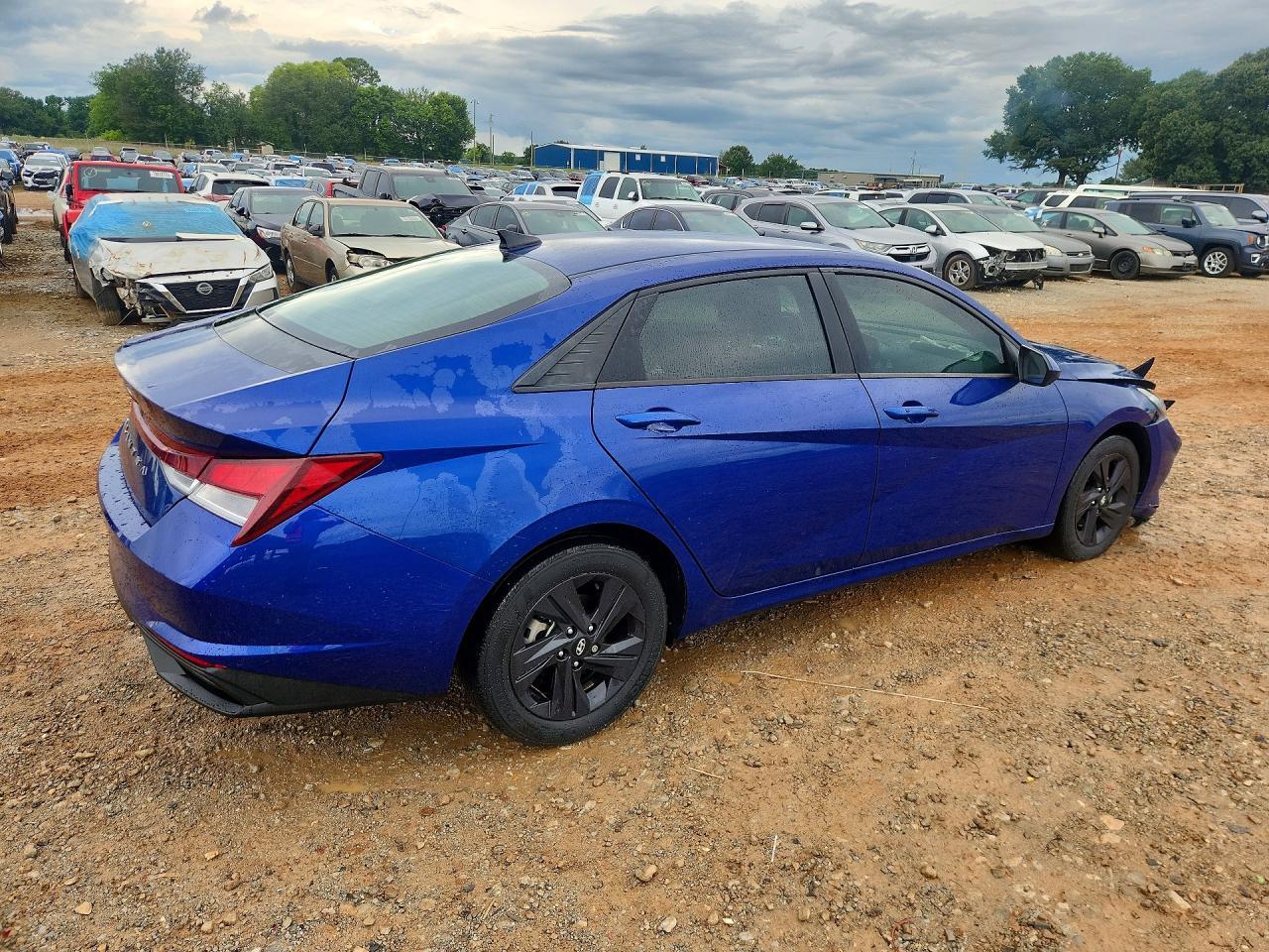 2023 Hyundai Elantra Sel - Фото 3