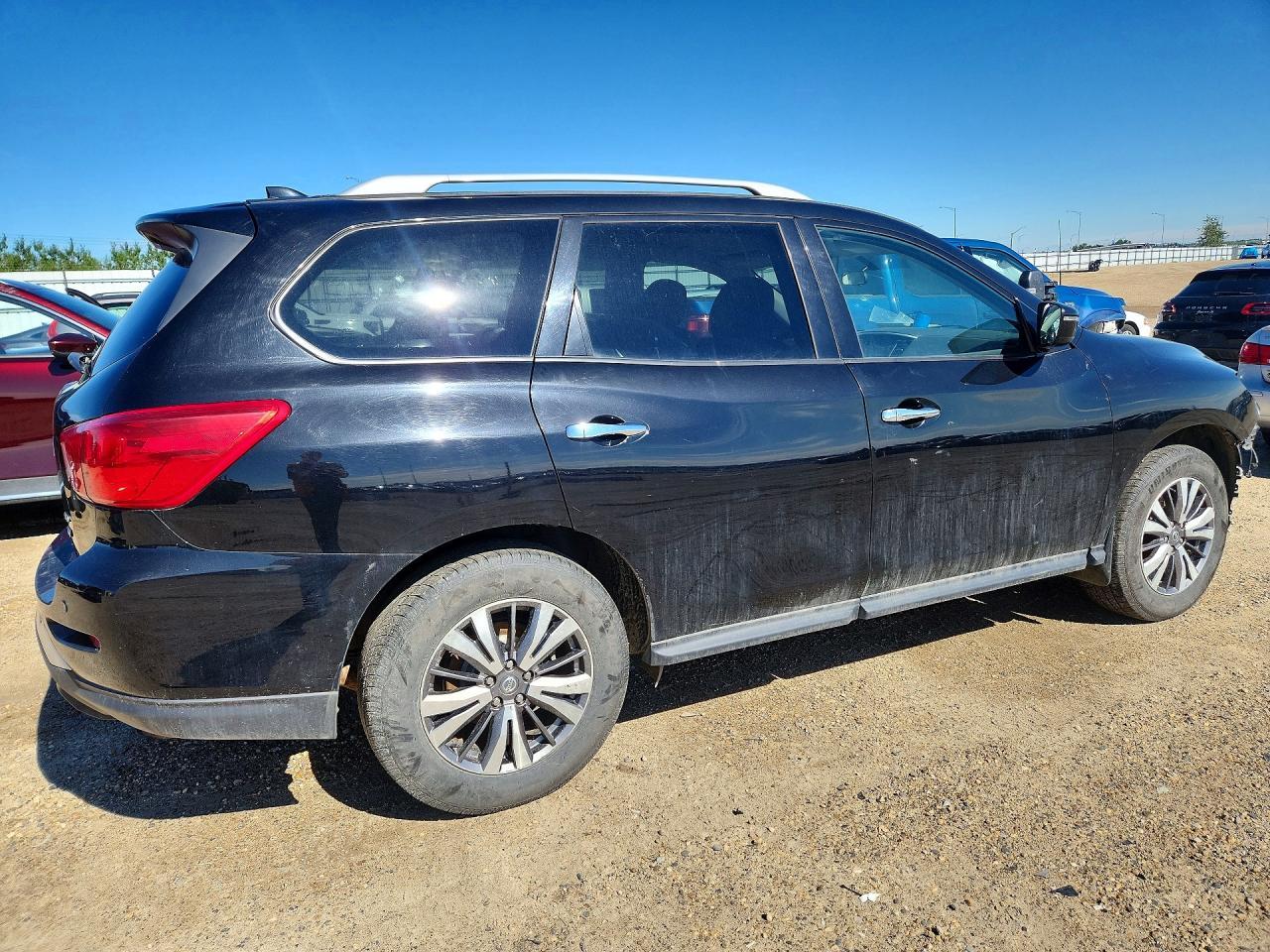 2020 Nissan Pathfinder Sv - Image 3