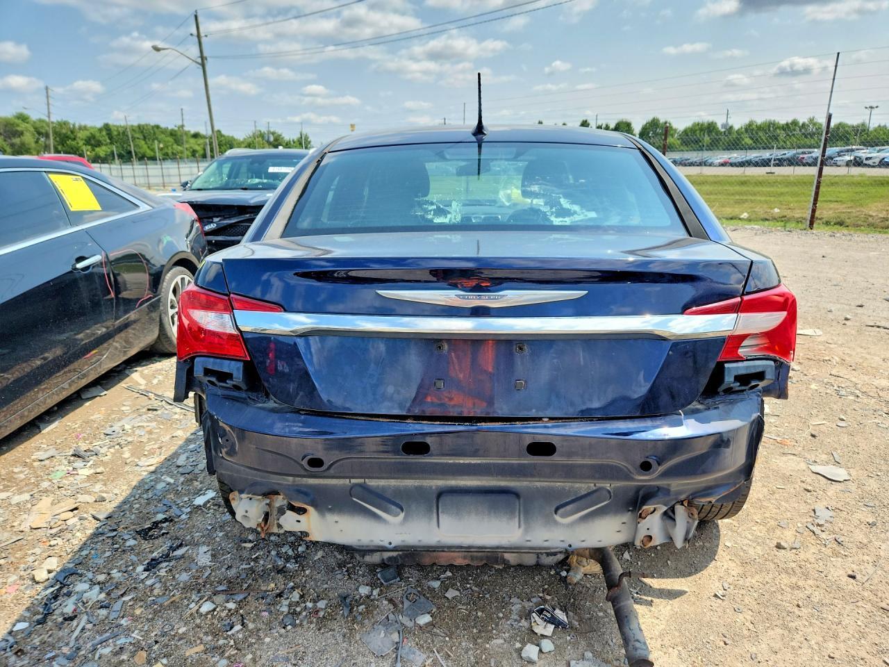 2012 Chrysler 200 Limited - Фото 6