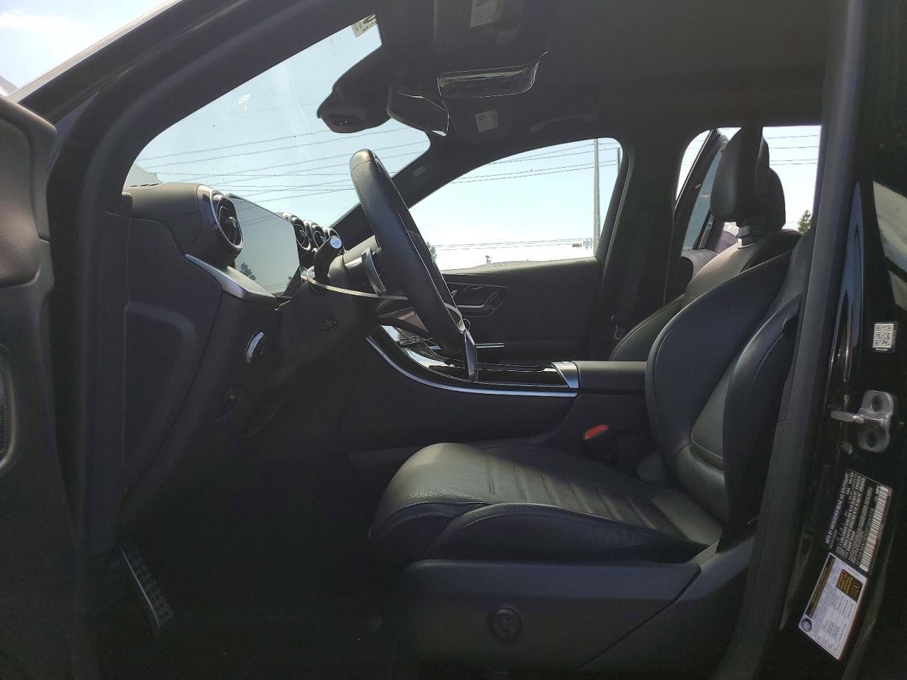 2024 Mercedes-Benz Glc 300 - Image 7