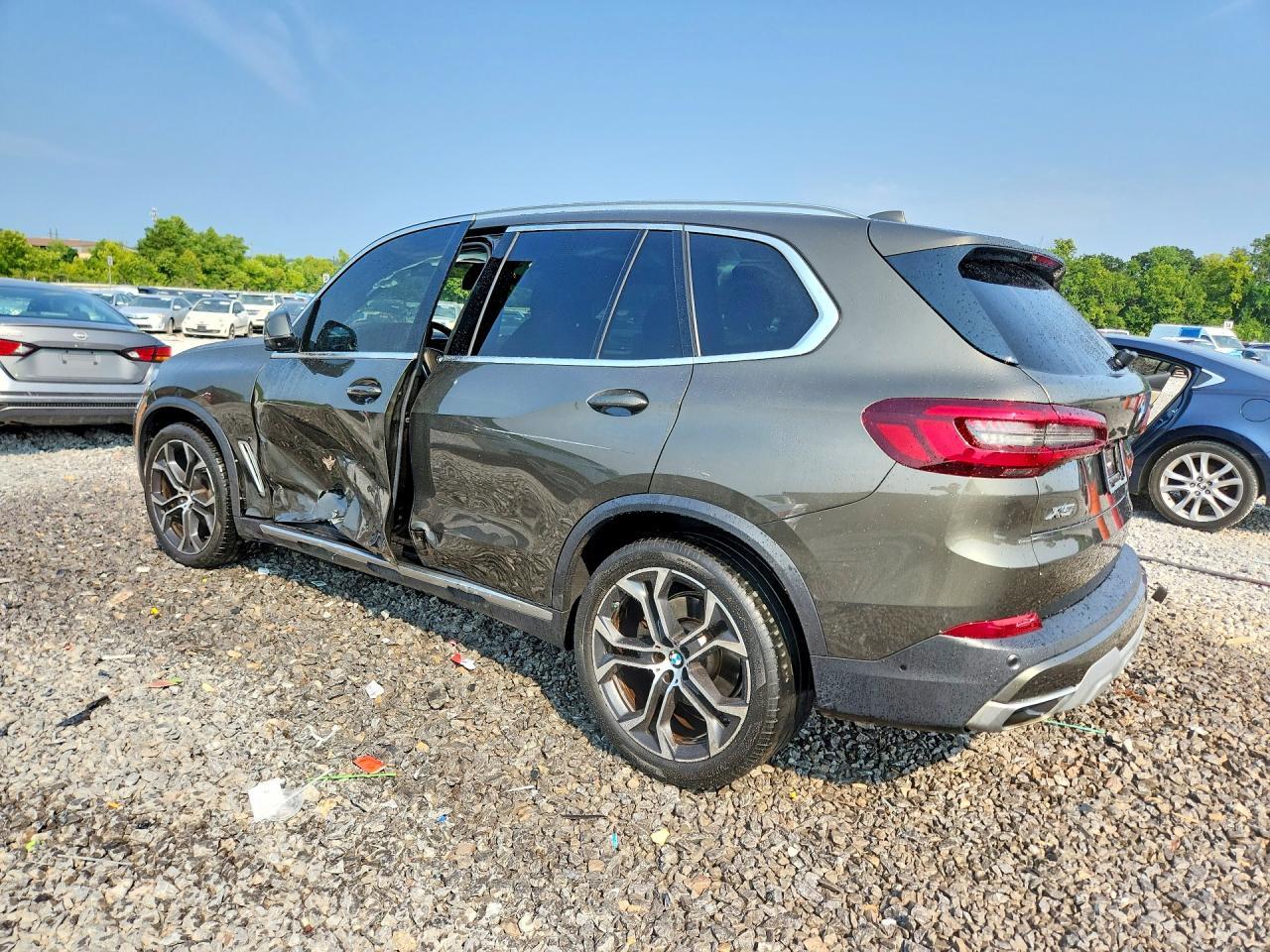 2022 BMW X5 Sdrive 40I - Фото 2