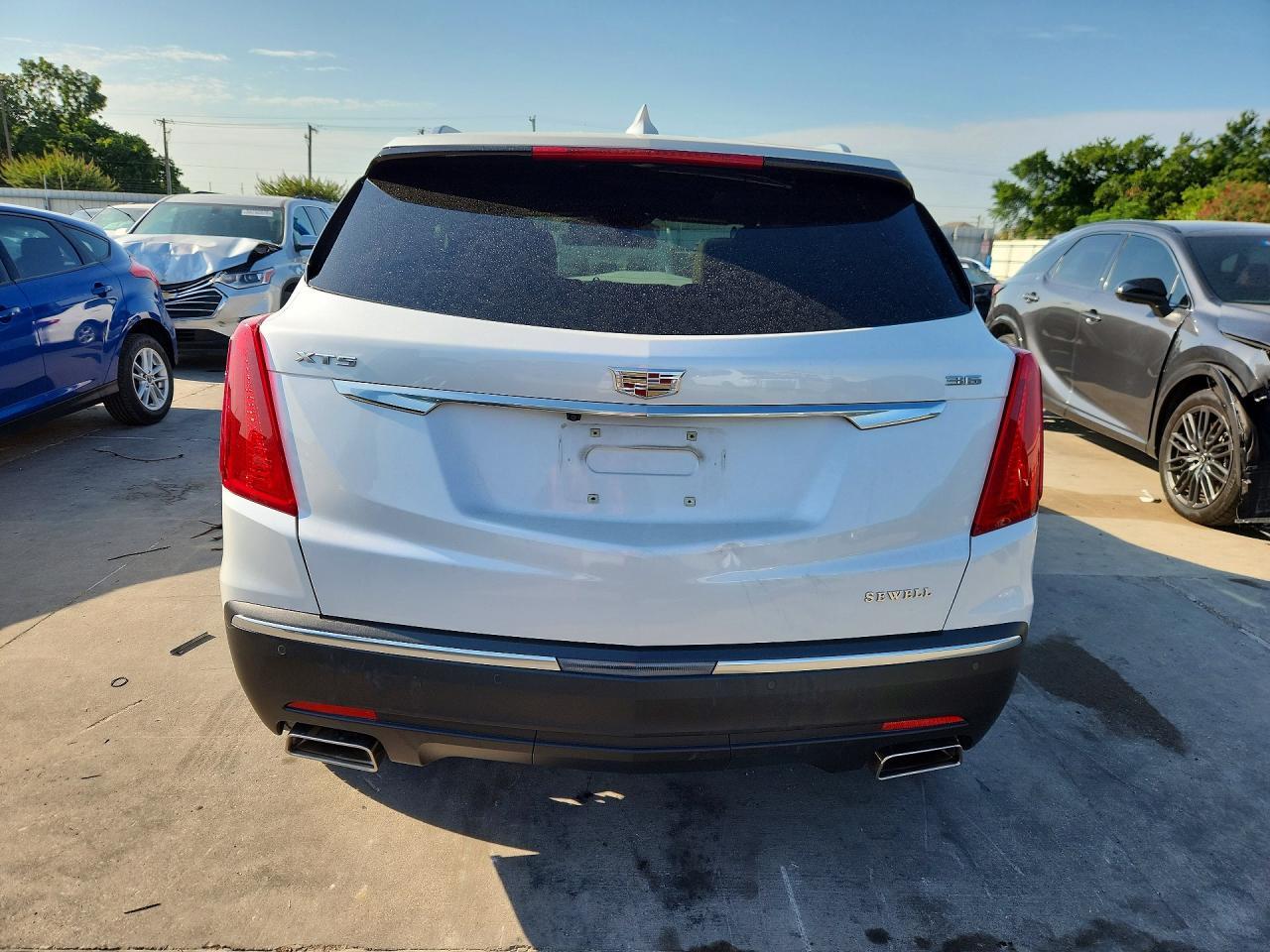 2018 Cadillac Xt5 Luxury - Image 6
